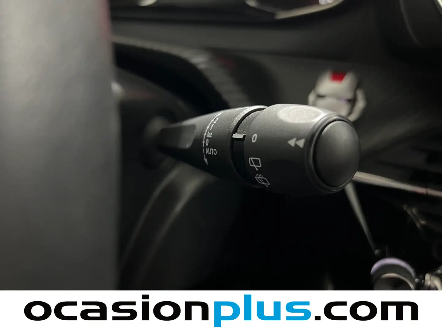 Foto Peugeot 2008 Peugeot 2008 BlueHDi 110 Allure (110 CV)