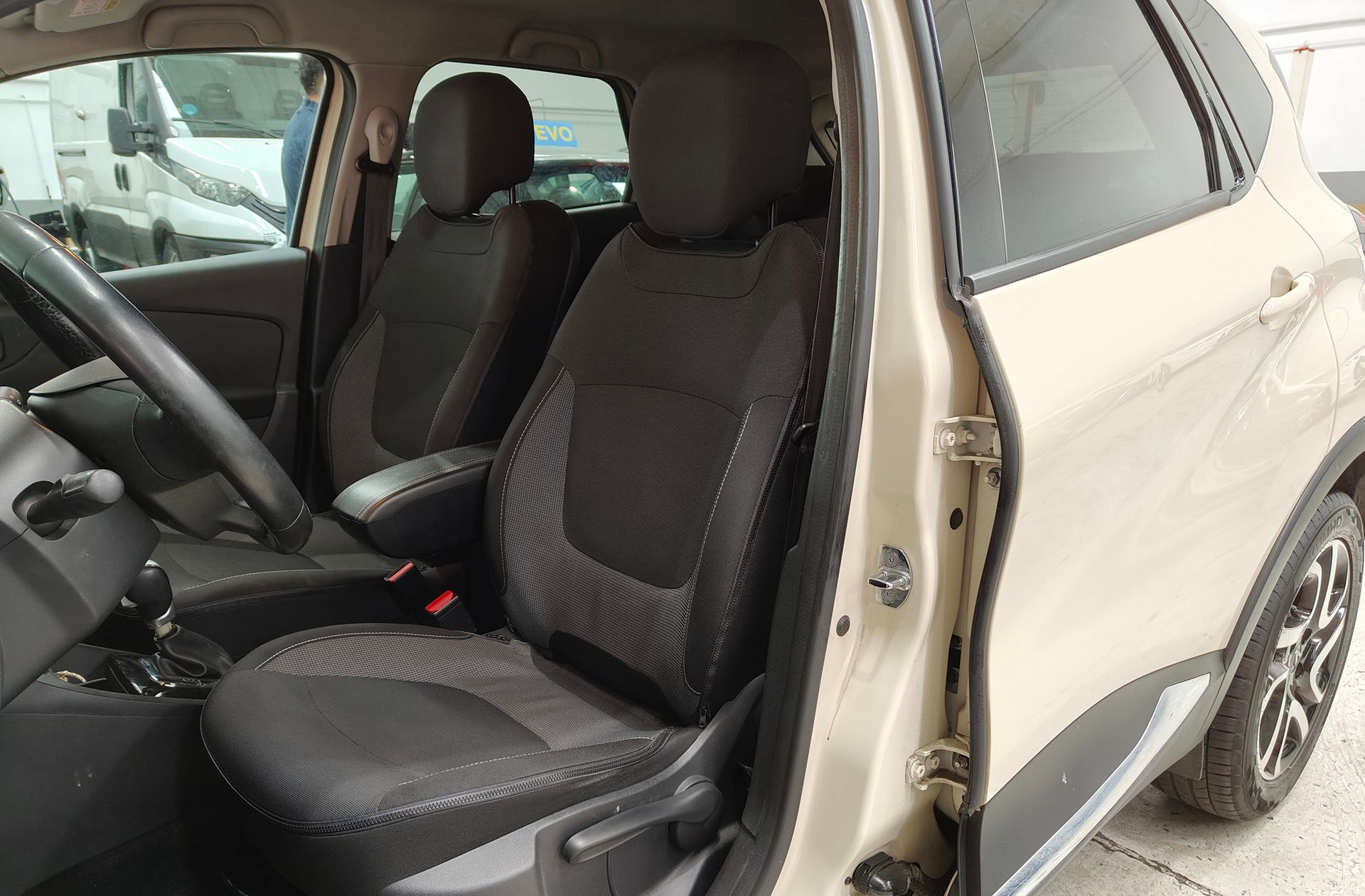 Renault Captur Zen Energy TCe EDC - foto 11