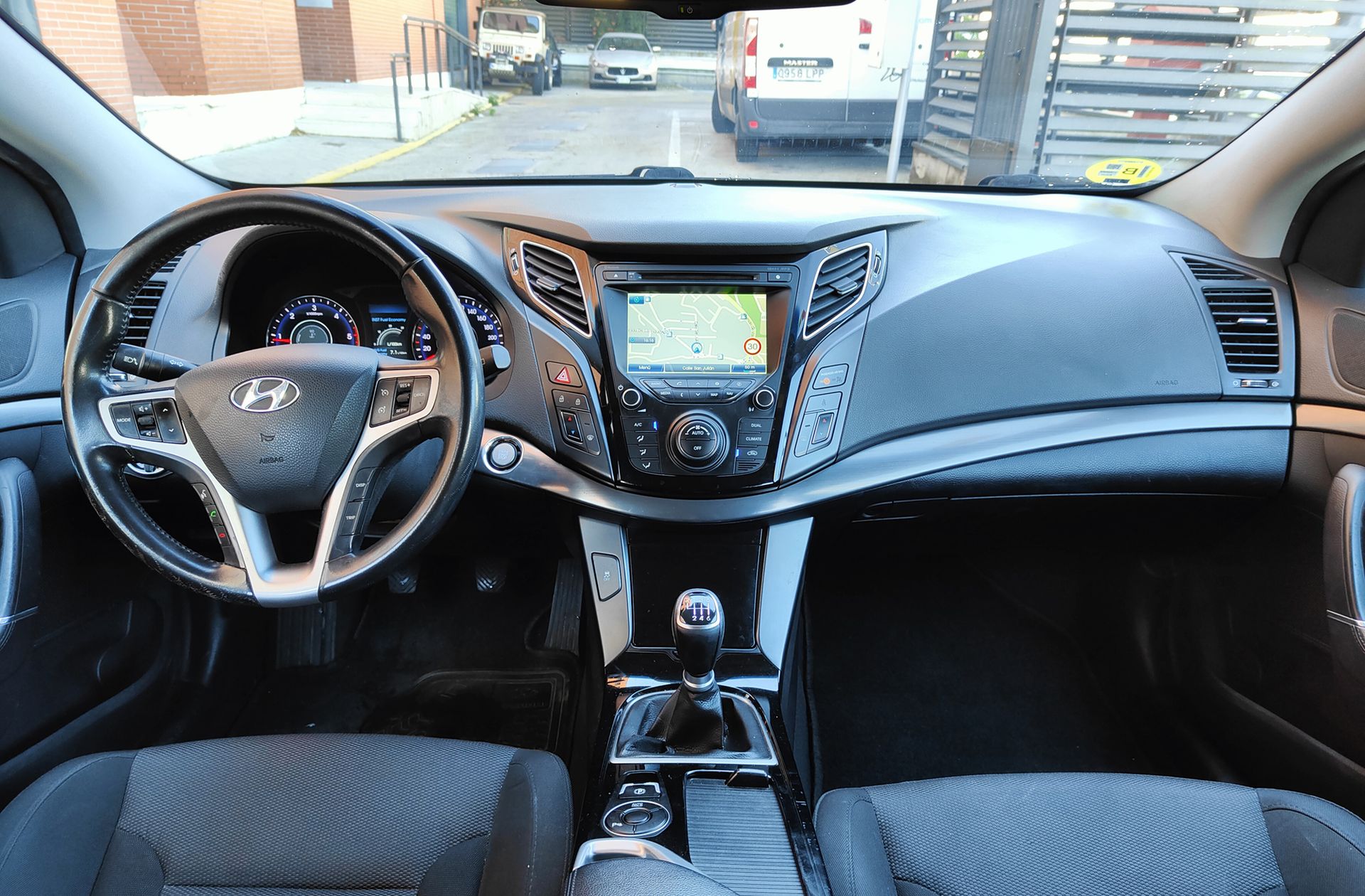 Hyundai i40 CW 1.7 CRDi BlueDrive Tecno - foto 6
