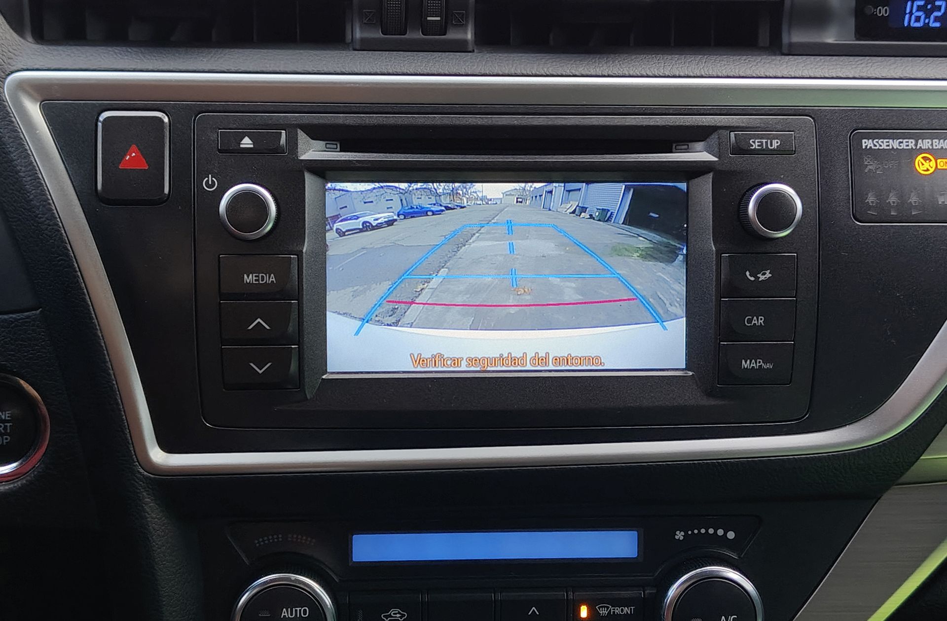 Toyota Auris 90D Active - foto 7