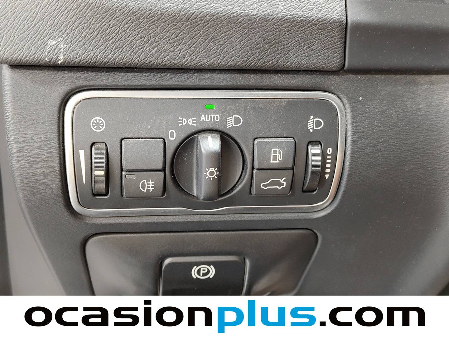 Foto Volvo V60 Cross Country Volvo V60 Cross Country D3 Kinetic (150 CV)