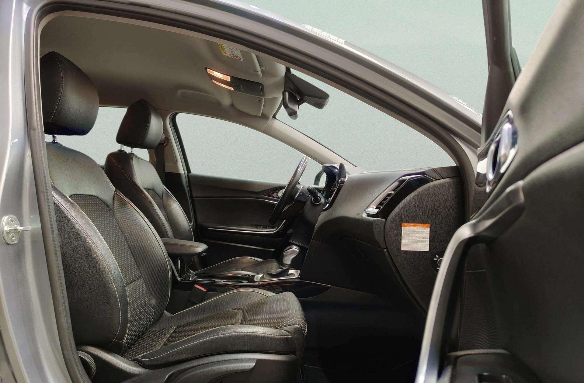 Kia Ceed 1.6 GDi PHEV E-Tech - foto 21