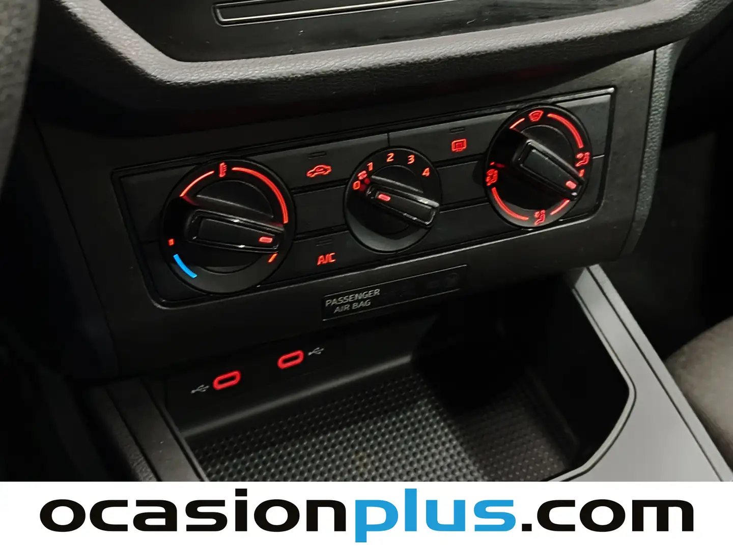 Foto Seat Ibiza SEAT Ibiza 1.0 MPI Reference Go2 (80 CV)