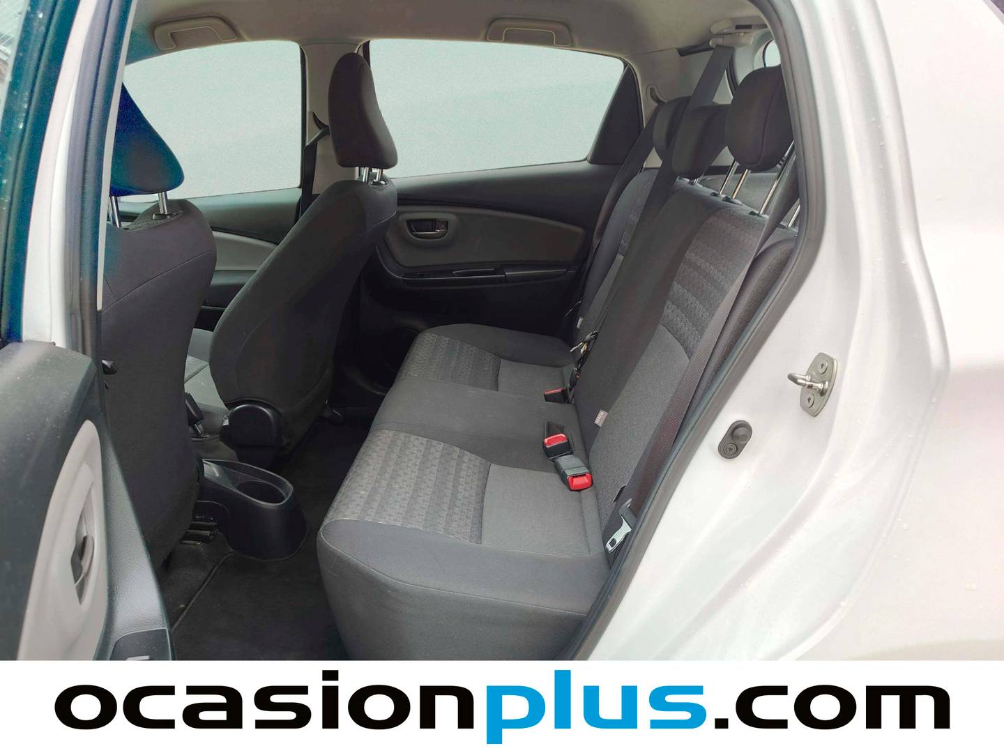 Foto asientos traseros Toyota Yaris Toyota Yaris 1.3 Feel (99 CV)