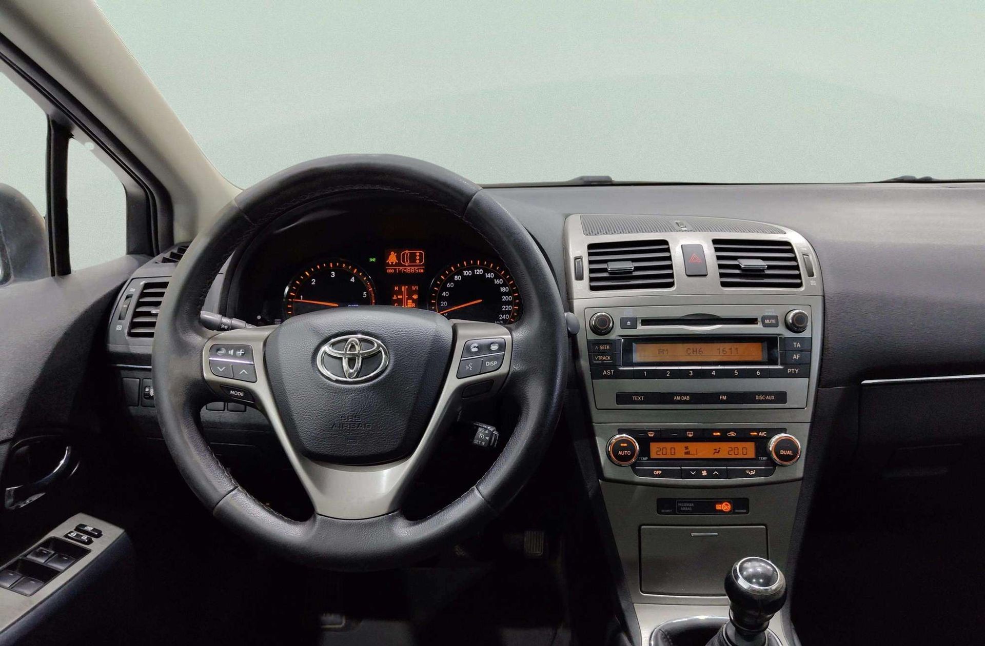 Toyota Avensis 2.0 D-4D Cross Sport Advance - foto 23