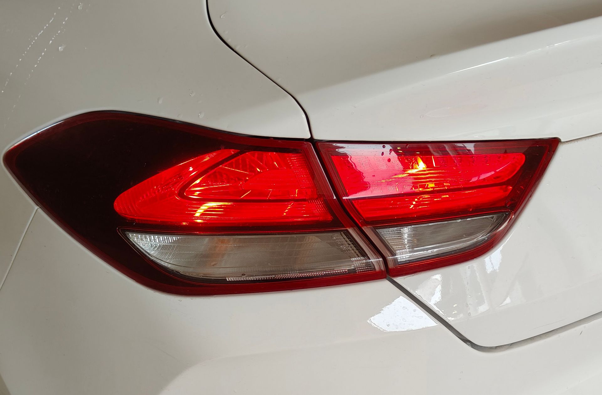 Hyundai i30 1.0 T-GDi Tecno - foto 17