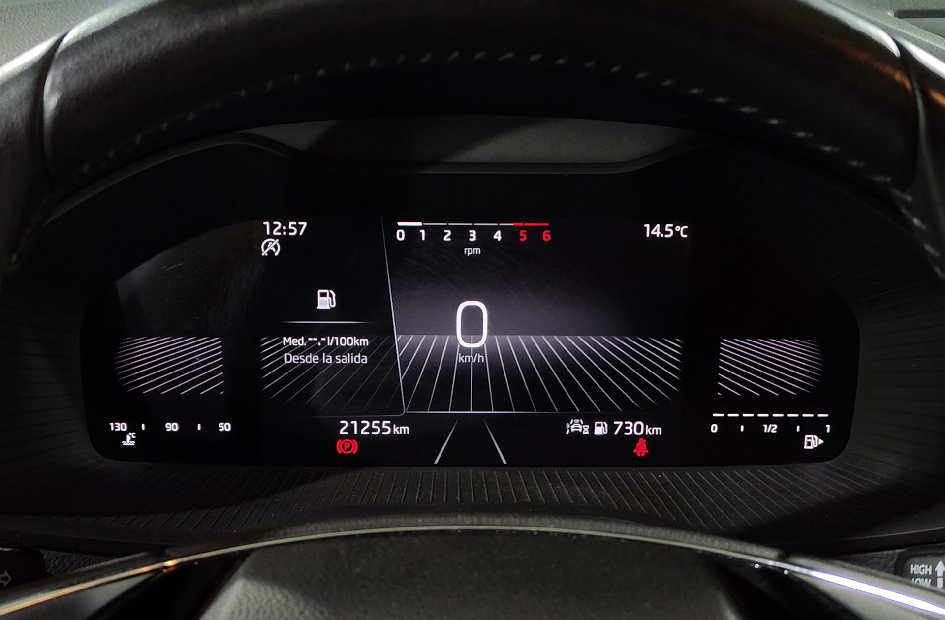 Škoda Karoq 2.0 TDI Selection - foto 11