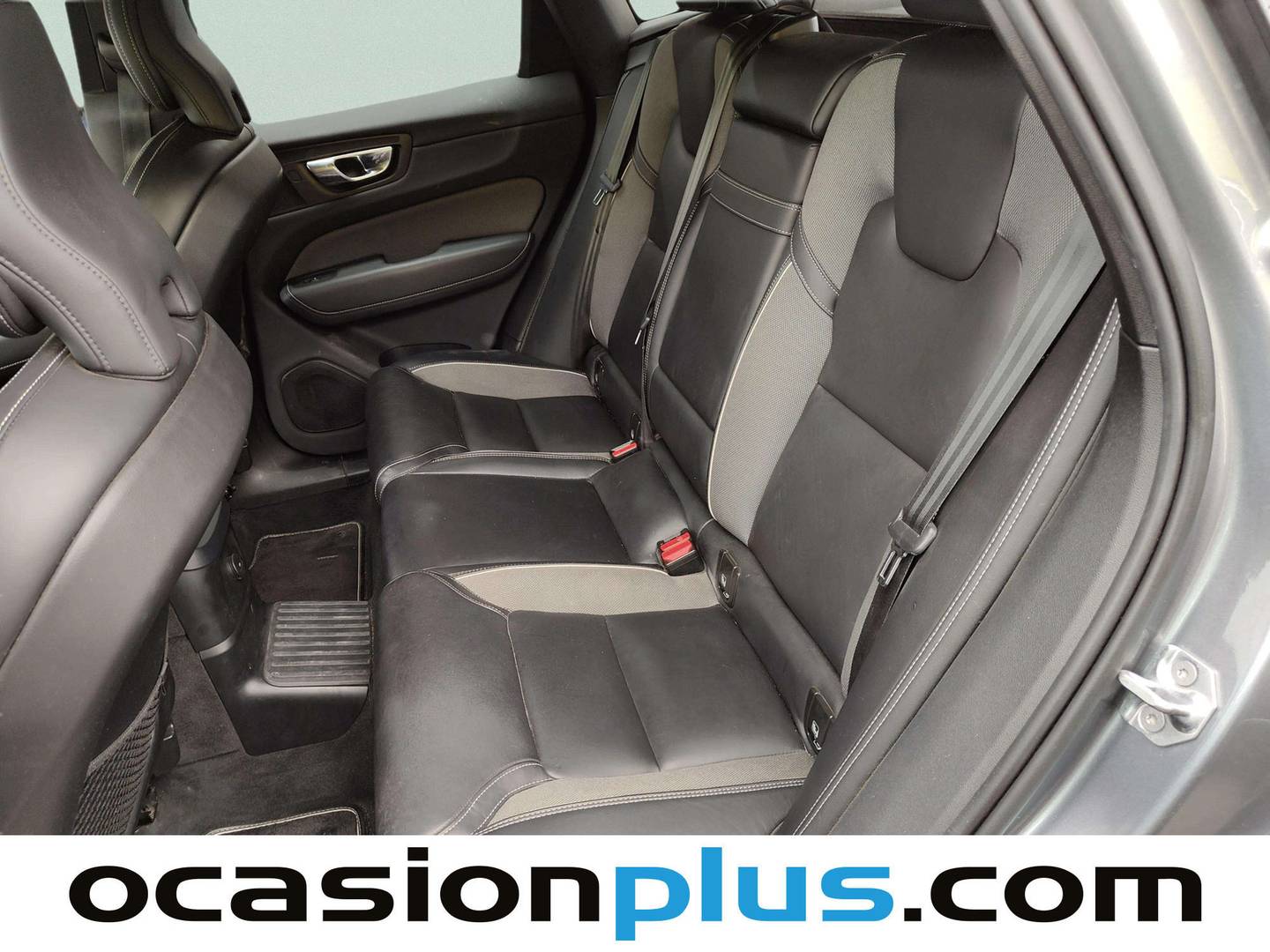 Foto asientos traseros Volvo XC60 Volvo XC60 T8 R-Design AWD Auto (390 CV)