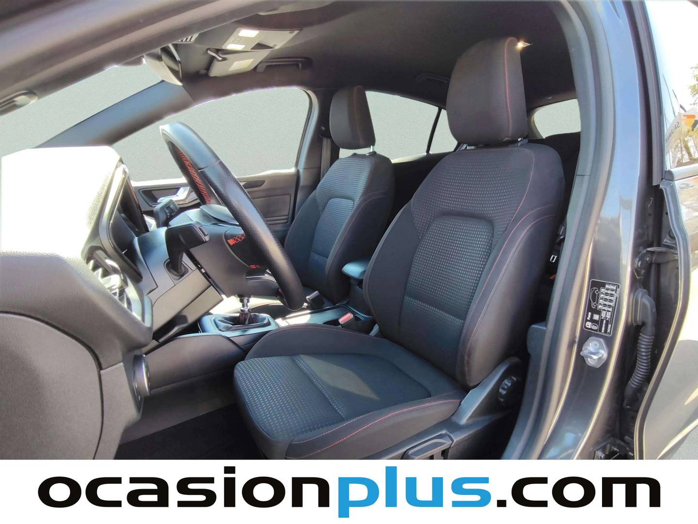 Foto asientos delanteros Ford Focus Ford Focus 1.0 Ecoboost MHEV ST-Line (155 CV)