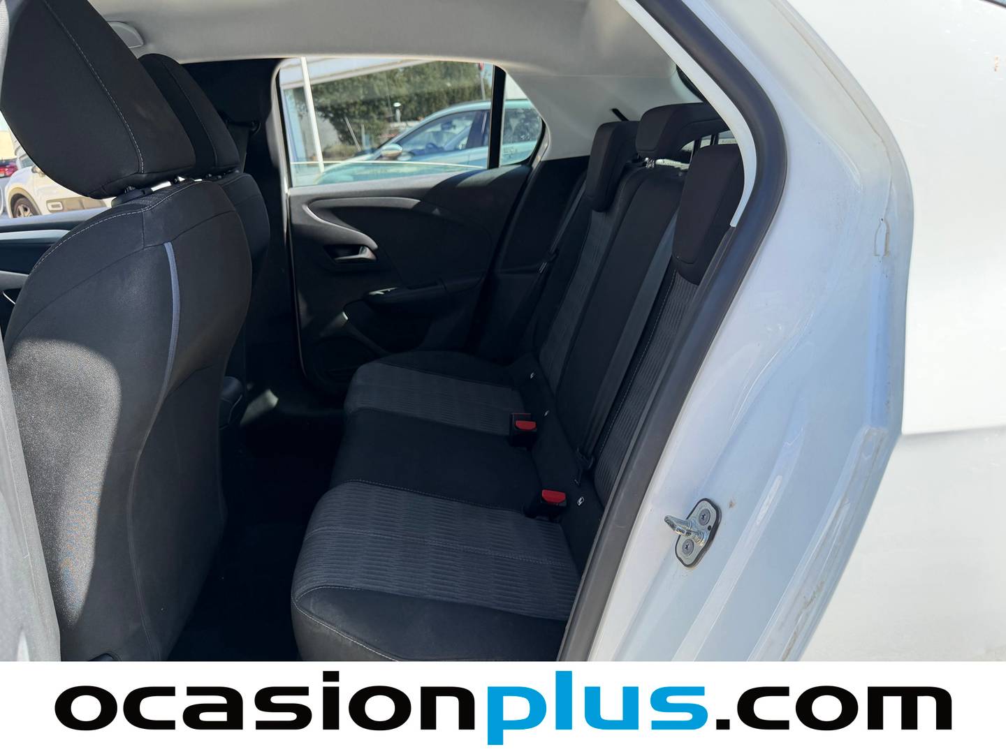 Foto asientos traseros Opel Corsa Opel Corsa 1.2 XEL S&S Edition (75 CV)