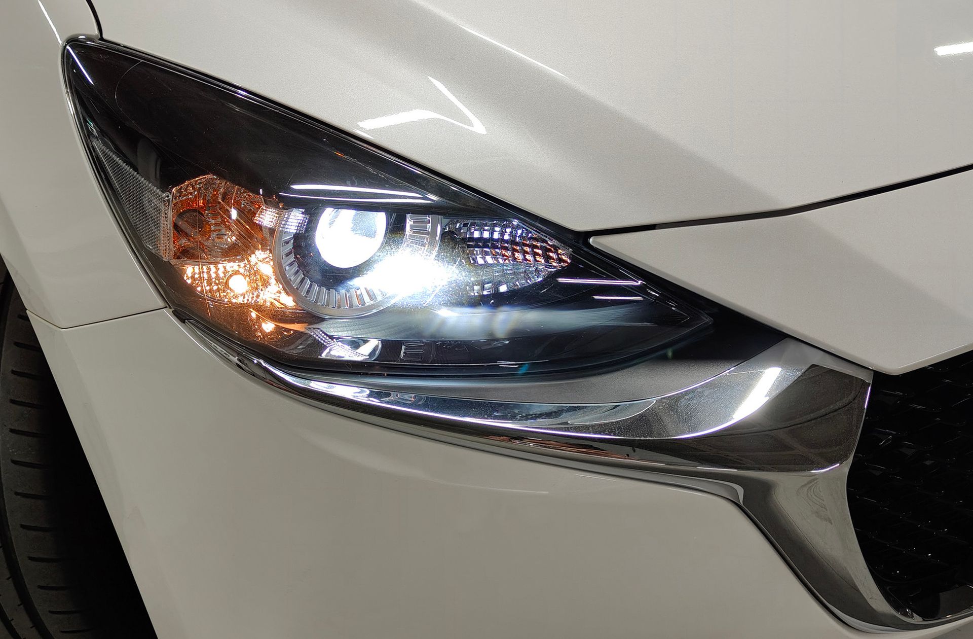 Mazda Mazda2 1.5 GE Black Tech Edition - foto 14