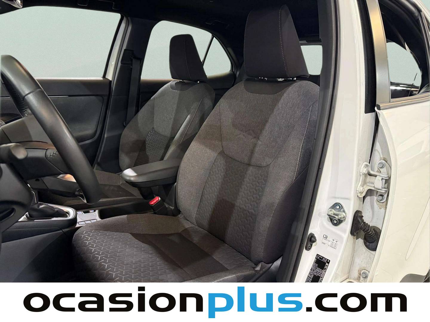 Foto asientos delanteros Toyota Yaris Cross Toyota Yaris Cross 120H Active Tech (116 CV)