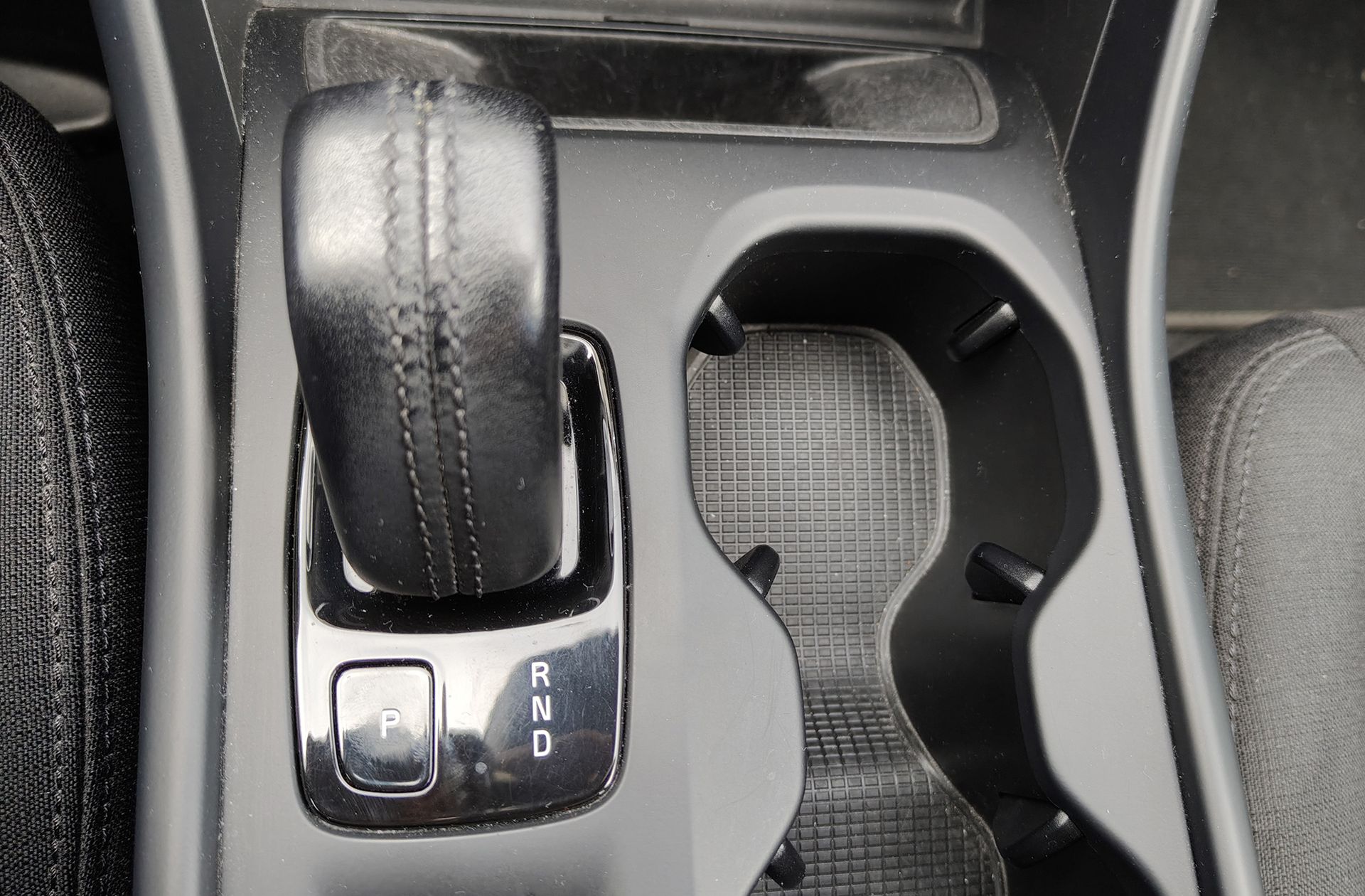 Volvo XC40 D4 AWD - foto 5