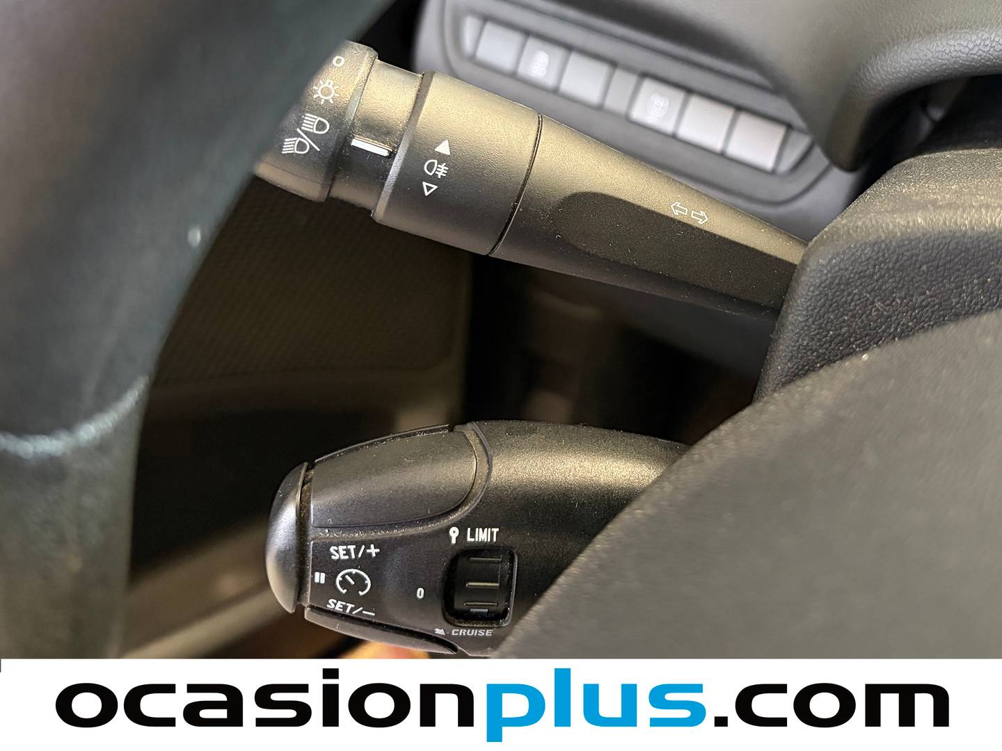 Extras y acabados del Peugeot 208 Peugeot 208 1.4 HDi Business Line (68 CV)