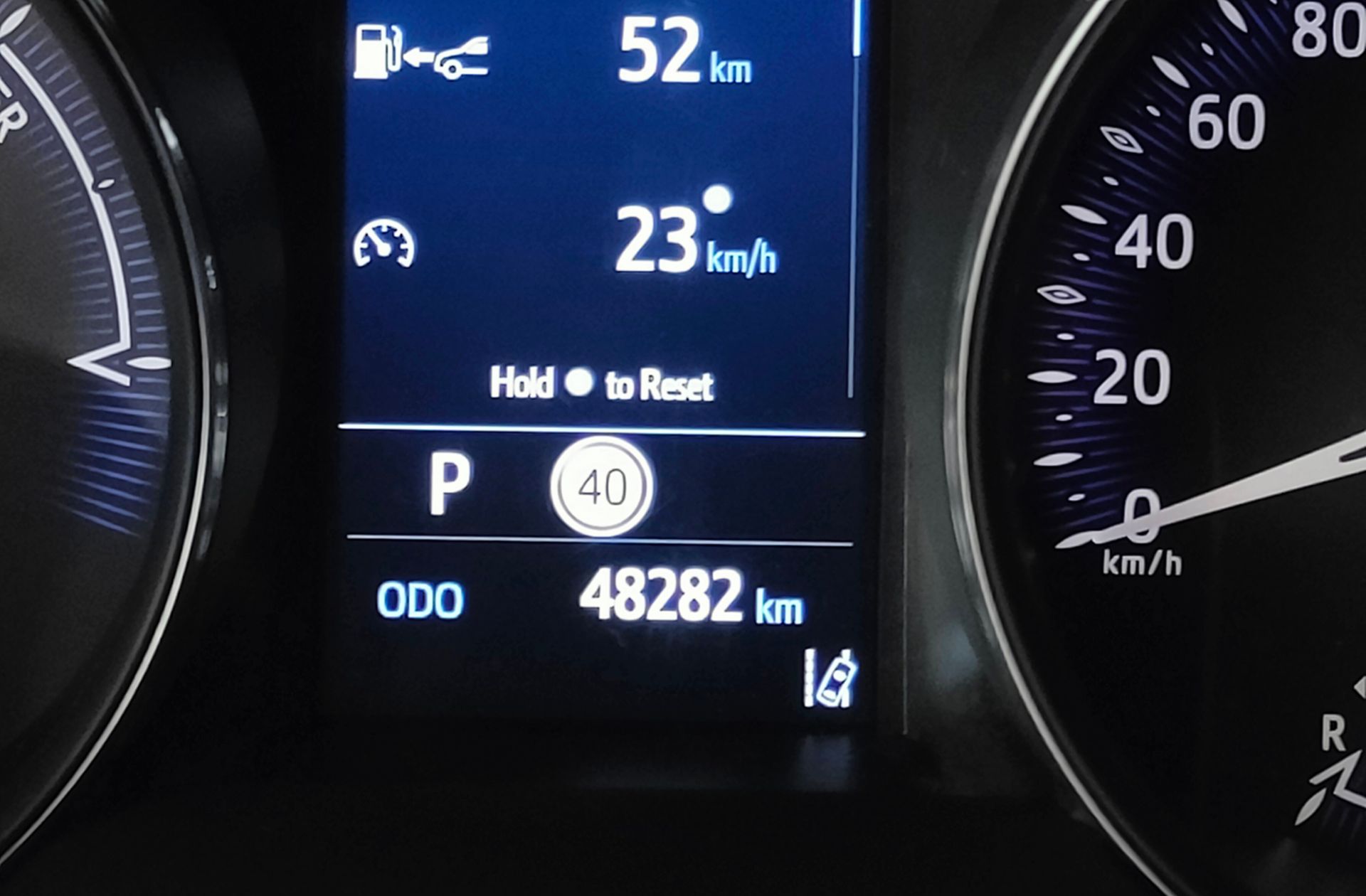Toyota C-HR 180H GR Sport - foto 12