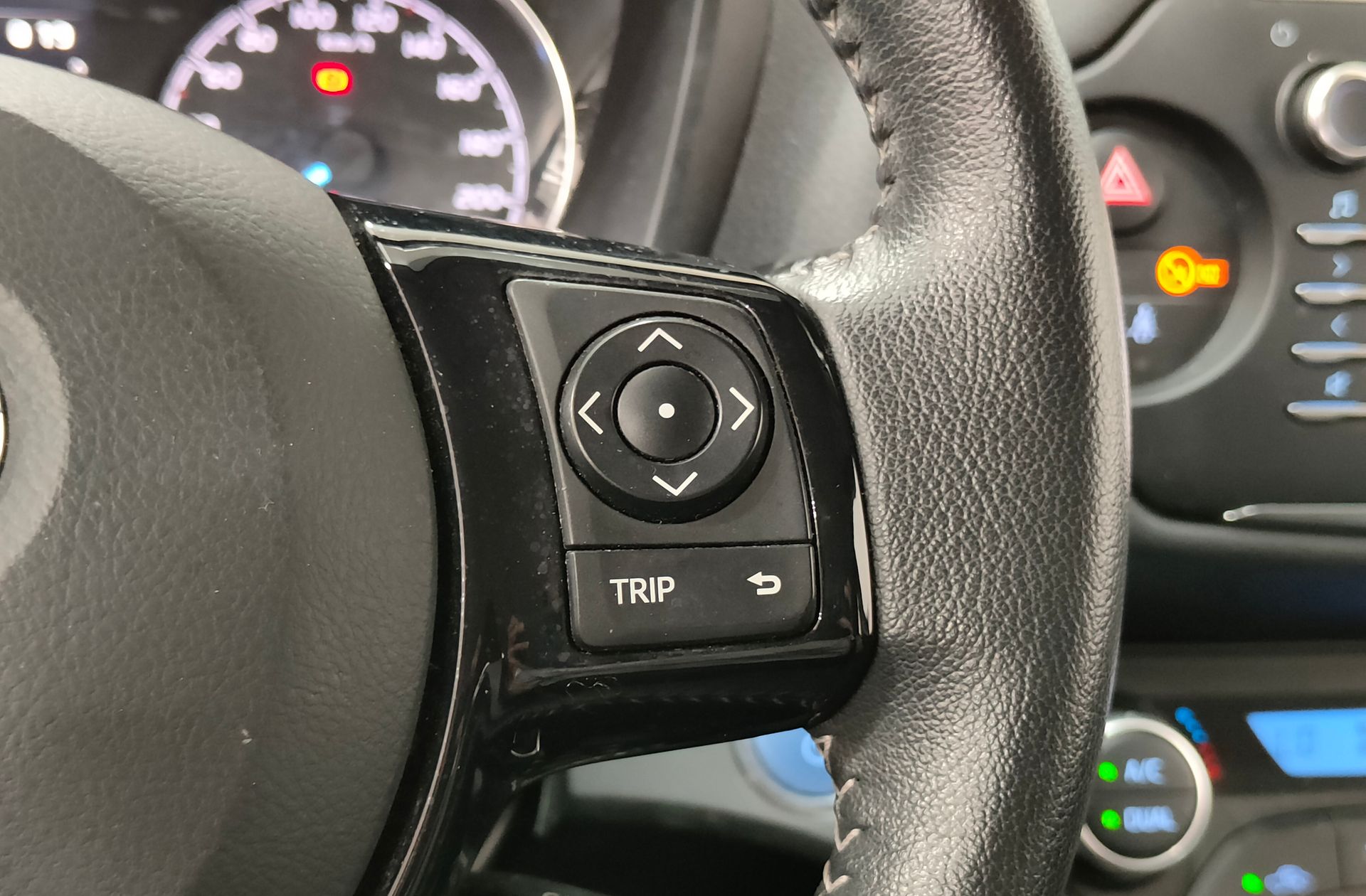 Toyota Yaris 1.5 Hybrid Feel - foto 24