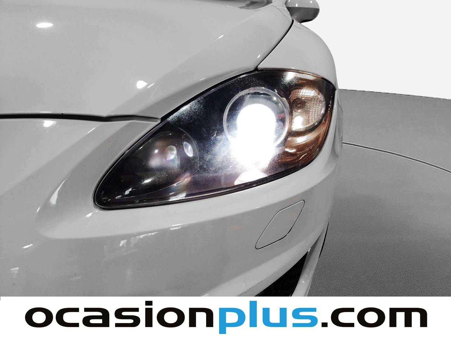 Equipamiento del Seat León Seat León 1.6 TDI Style Copa (105 CV)