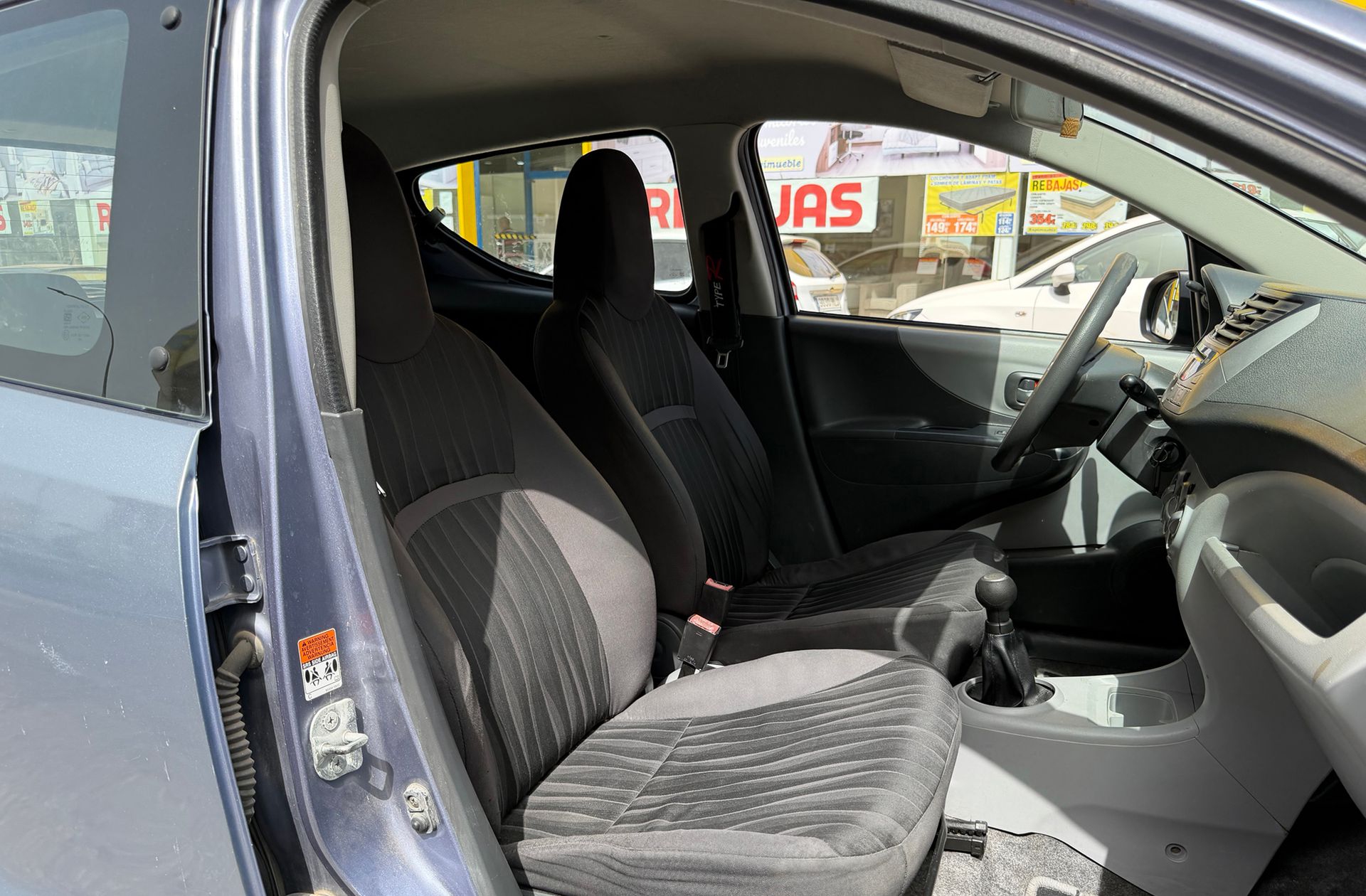 Nissan Pixo 1.0G Visia - foto 13