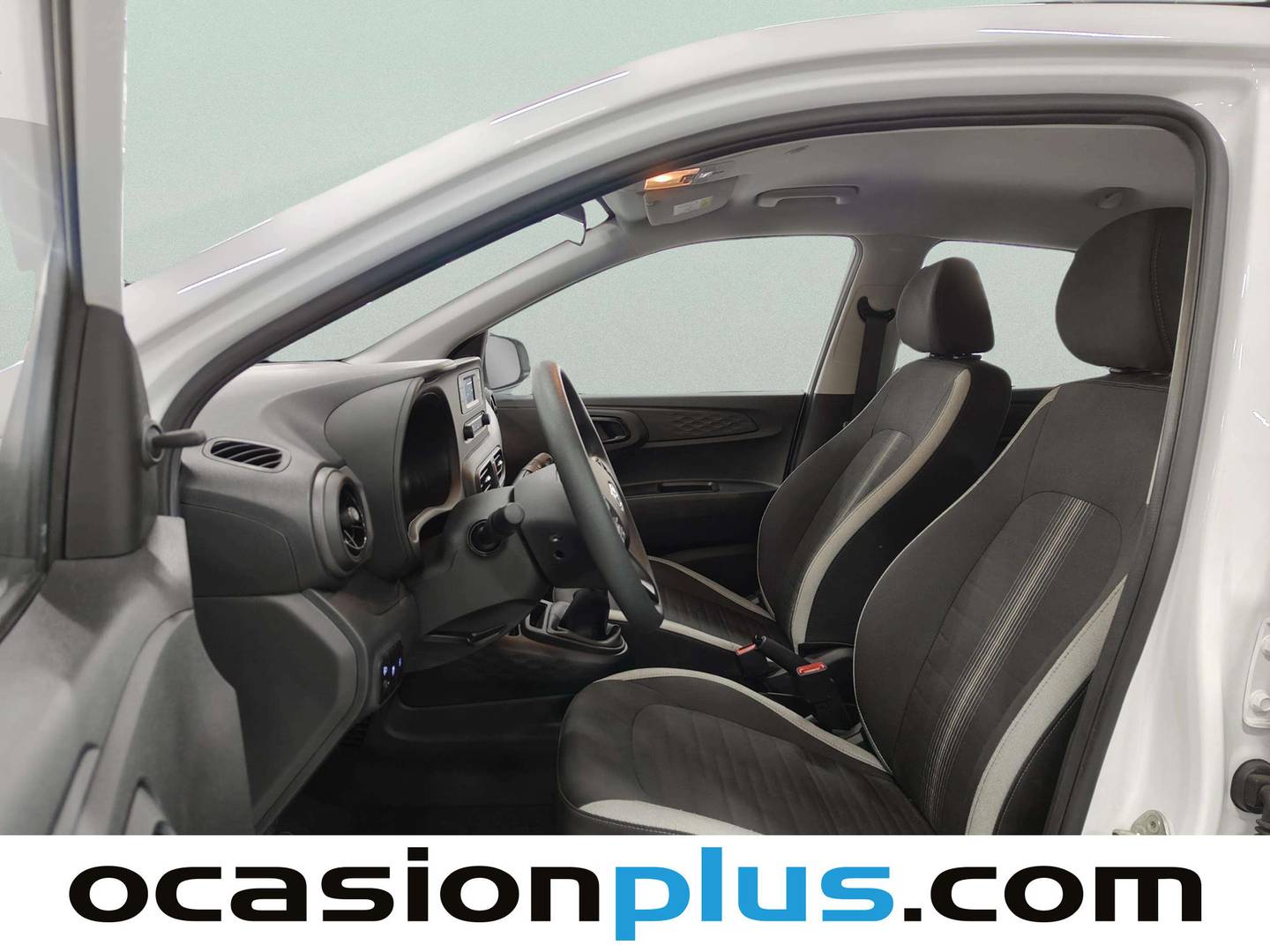 Foto asientos delanteros Hyundai i10 Hyundai i10 1.2 Go! (87 CV)