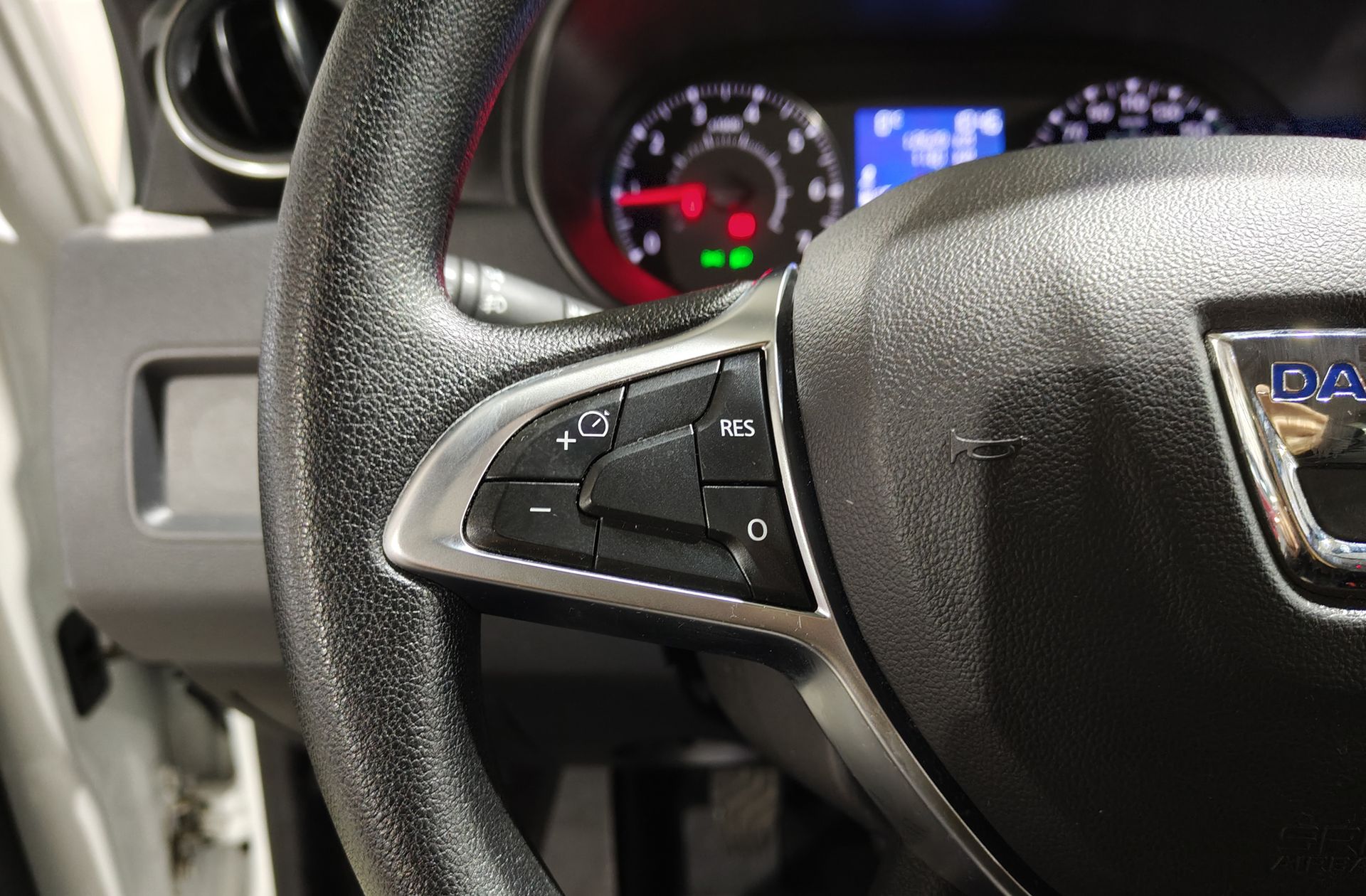 Dacia Duster Essential TCe 4x2 - foto 21