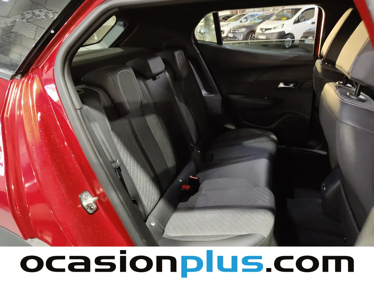 Foto Peugeot 2008 Peugeot 2008 Allure Hybrid eDCS6  (136 CV)