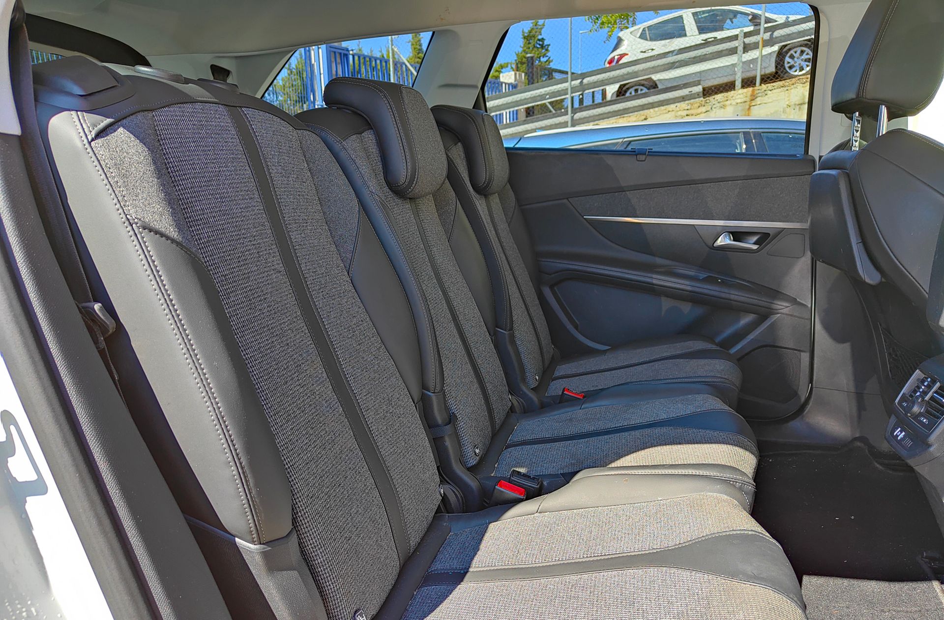 Peugeot 5008 BlueHDi 120 Allure EAT6 7 plazas - foto 18