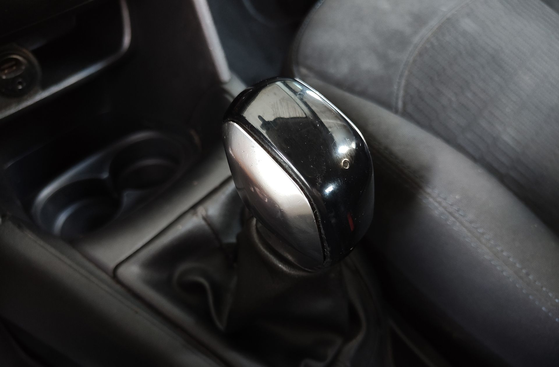 Peugeot 208 1.6 BlueHDi Style S - foto 5