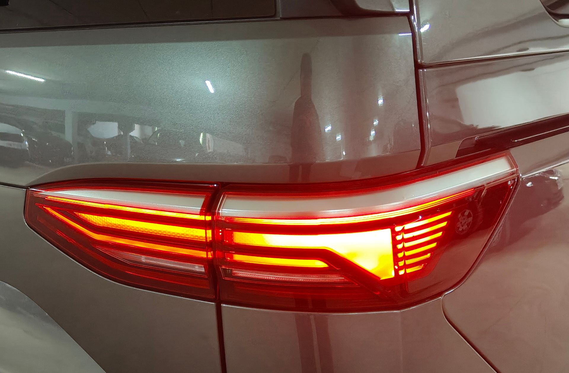 Volkswagen Multivan 1.4 TSI PHEV Batalla Corta DSG 7 plazas - foto 19