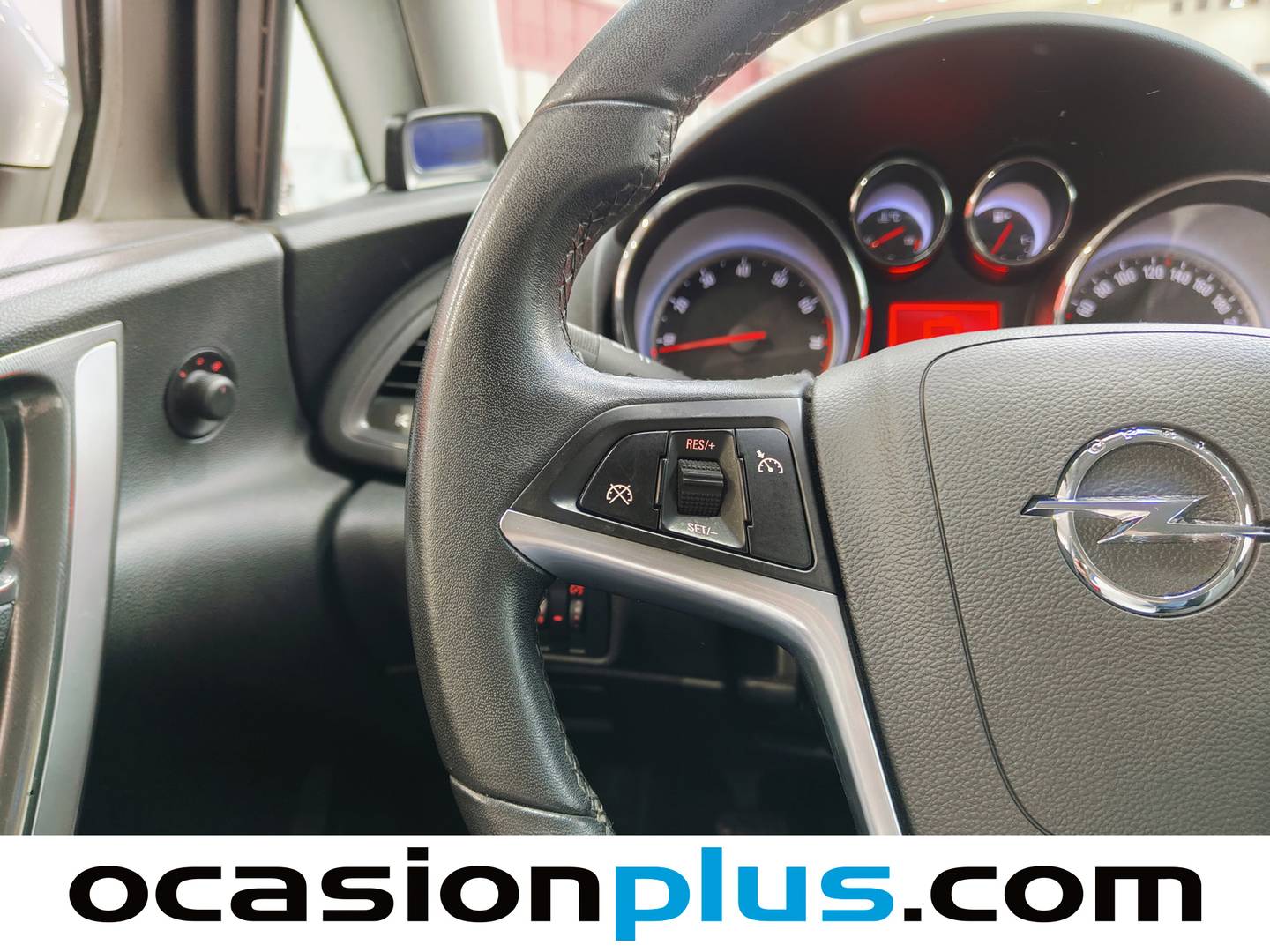 Opel Astra Opel Astra 1.6 Cosmo  (115 CV) seminuevo