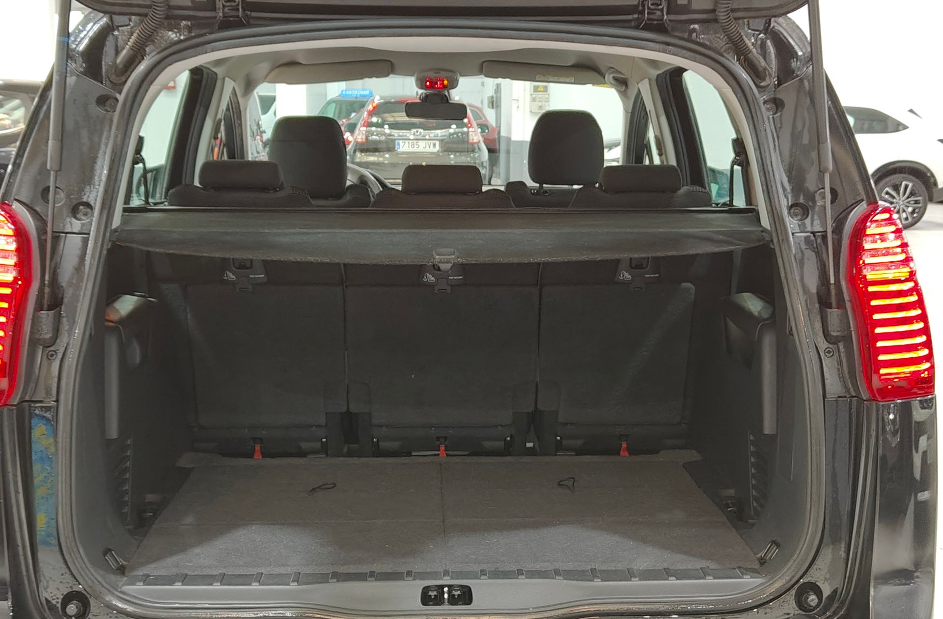 Peugeot 5008 1.6 HDi FAP Active 7 plazas - foto 14