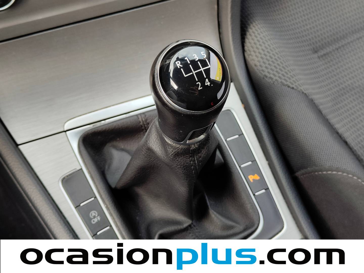 Foto Volkswagen Golf Volkswagen Golf Advance 1.6 TDI BMT (110 CV)