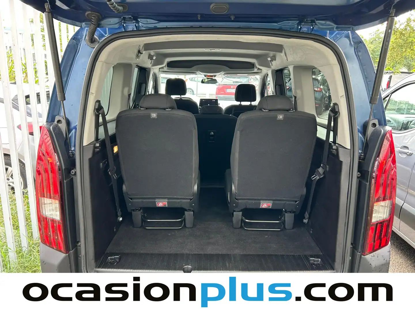 Foto Peugeot Rifter Peugeot Rifter BlueHDi 130 GT Long (130 CV)