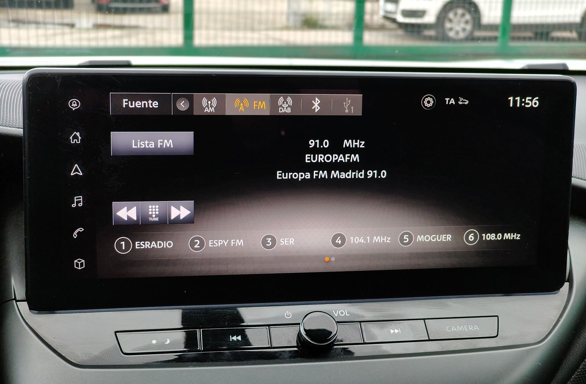 Nissan Juke DIG-T N-Connecta 4x2 DCT - foto 33