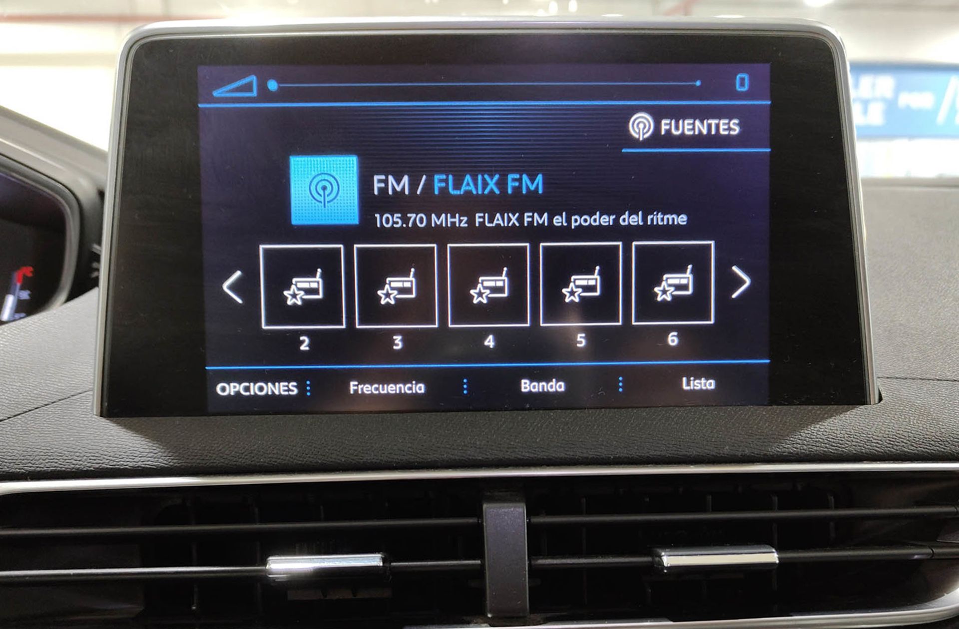 Peugeot 3008 BlueHDi 130 Allure - foto 30