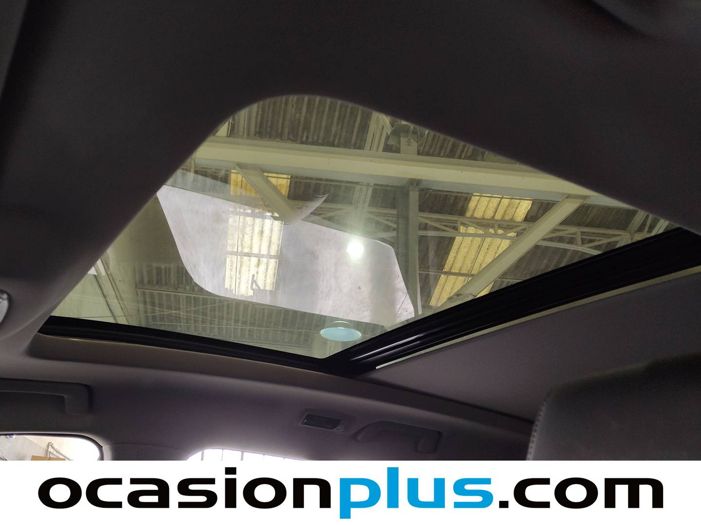 Extras y acabados del EBRO S700 EBRO S700 1.6 TGDI Luxury 7 DCT (147 CV)