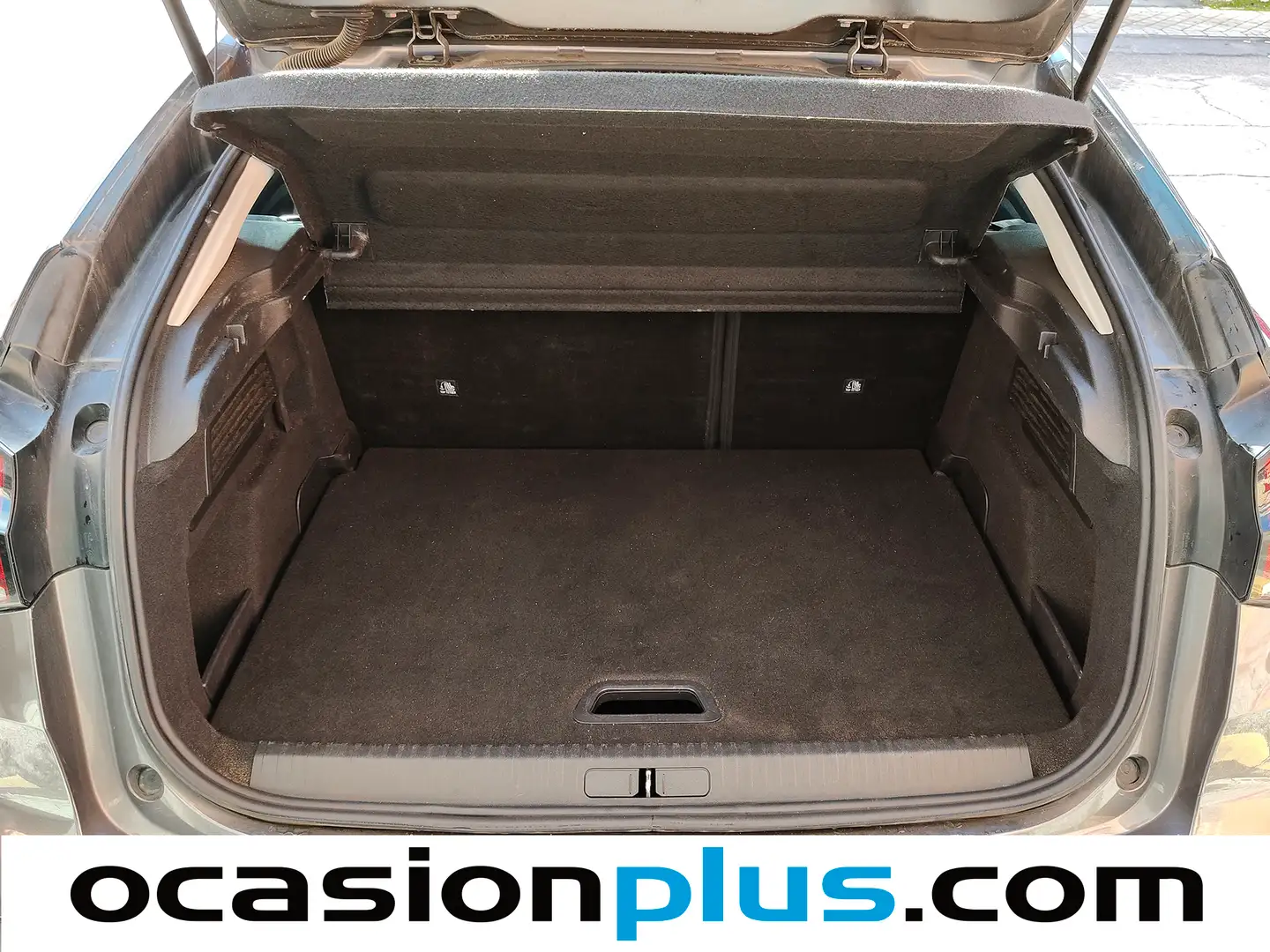 Foto Citroën C4 Citroen C4 PureTech 130 S&S 6v Feel Pack (130 CV)