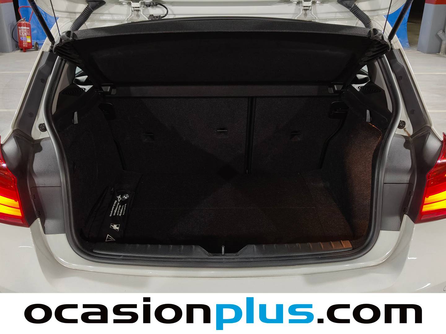 Fotos maletero BMW Serie 1 BMW Serie 1 116d (116 CV)