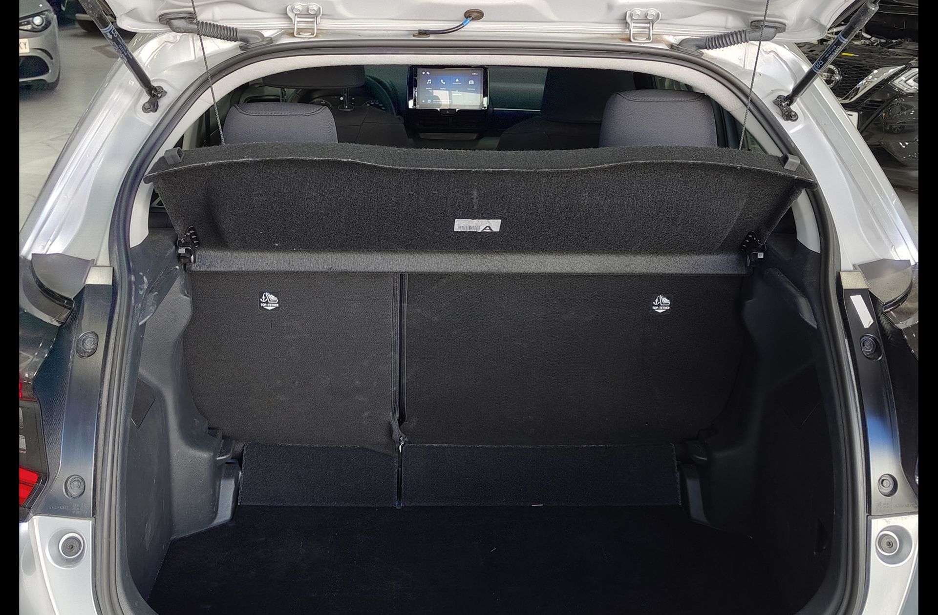Toyota Yaris 120H Active Plus - foto 15