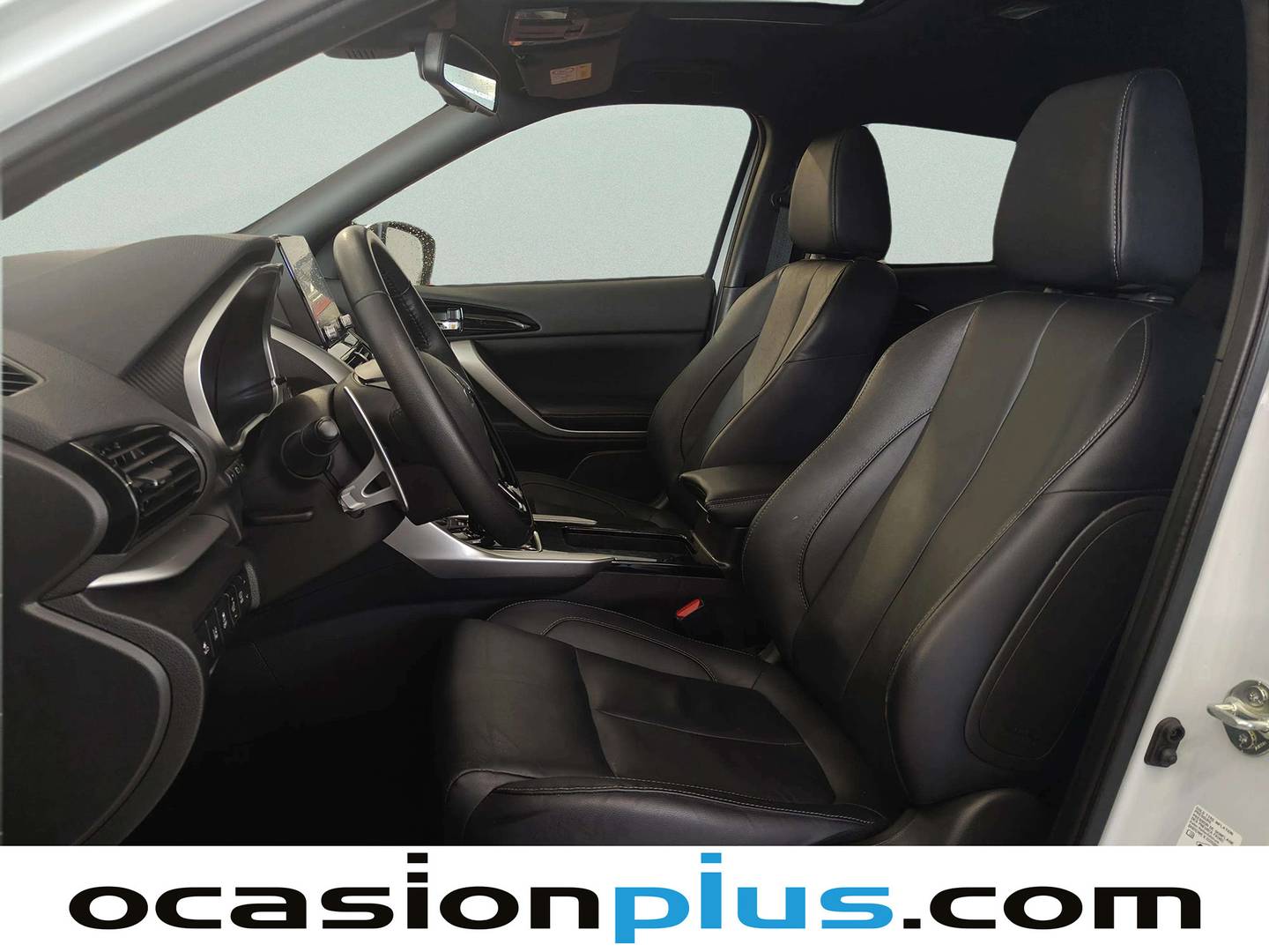 Foto asientos delanteros Mitsubishi Eclipse Cross Mitsubishi Eclipse Cross 2.4 PHEV Kaiteki+ 4WD Auto  (188 CV)