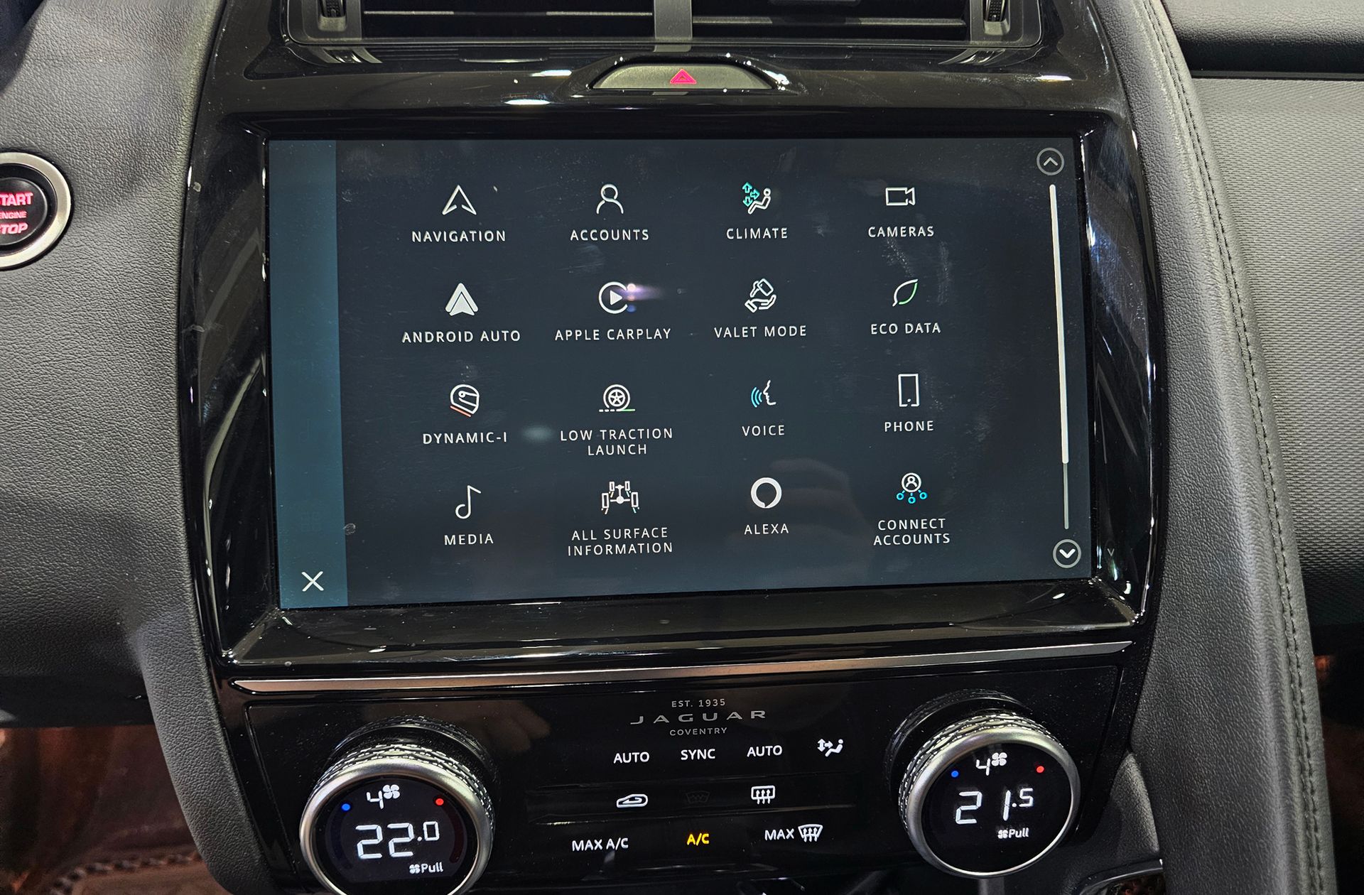 Jaguar E-Pace 2.0D MHEV R-Dynamic SE 4WD - foto 12