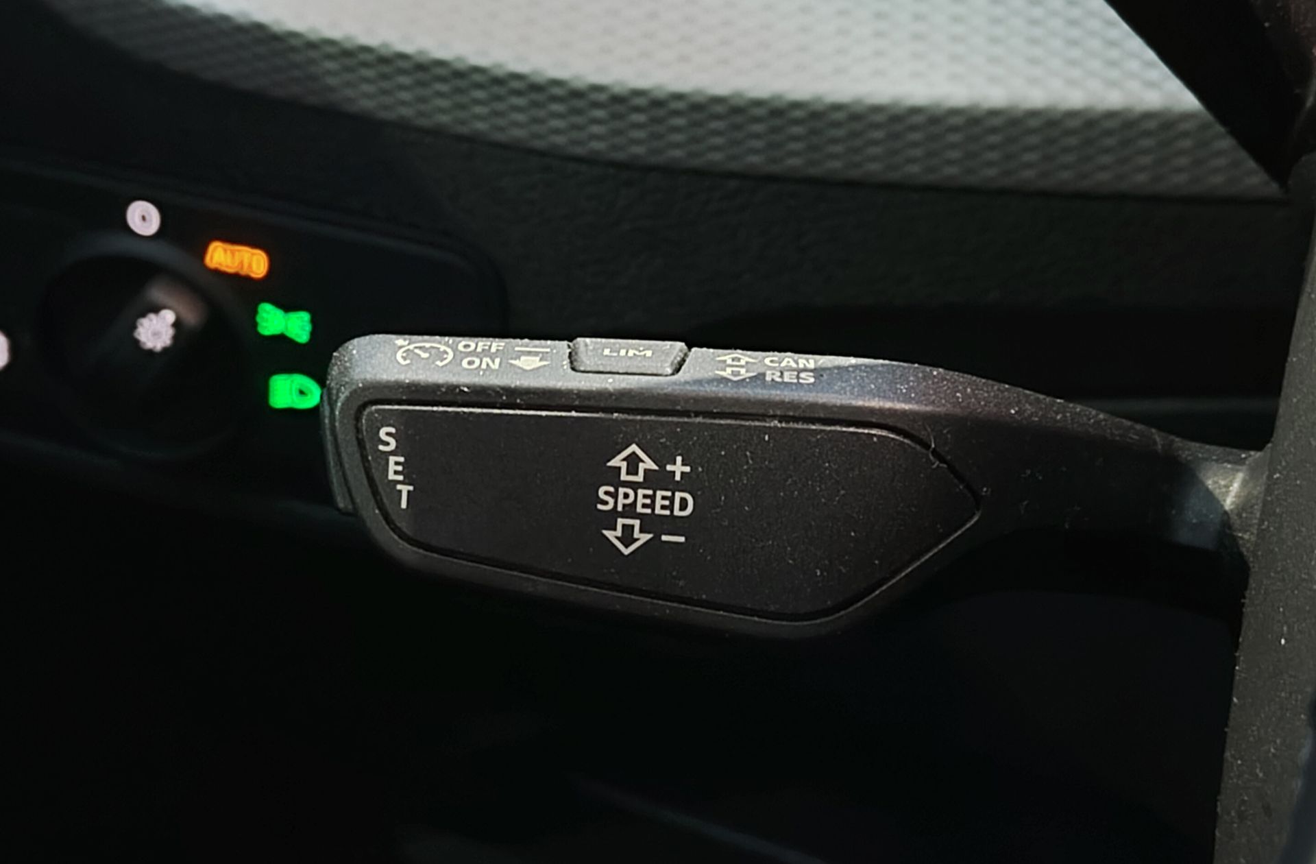 Audi Q2 Advanced 30 TDI - foto 24