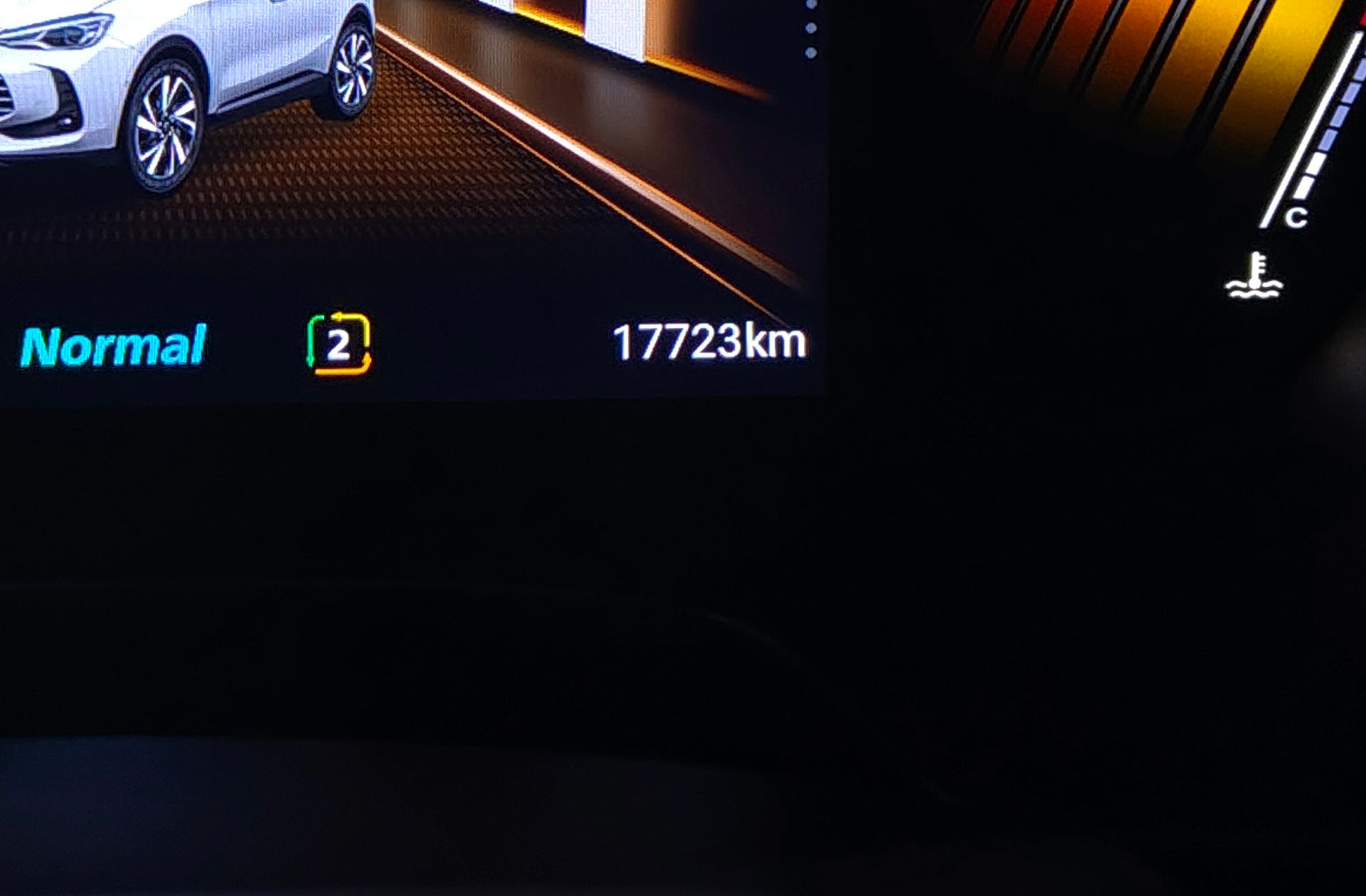 MG ZS 1.5 Hybrid+ Luxury - foto 11