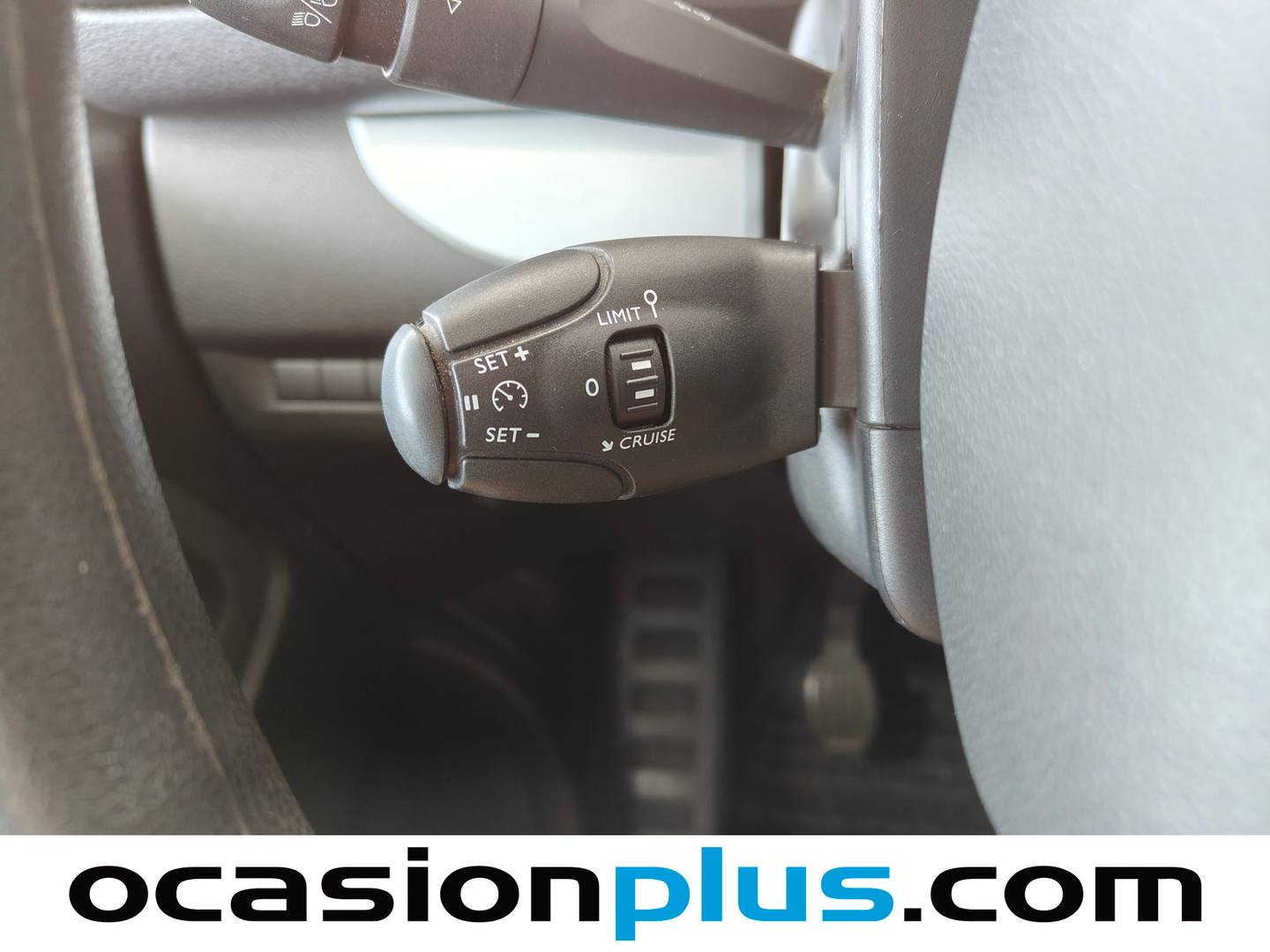 Equipamiento del Toyota Proace Verso Toyota Proace Verso 1.5D VX Shuttle L1 (120 CV) 9 Plazas
