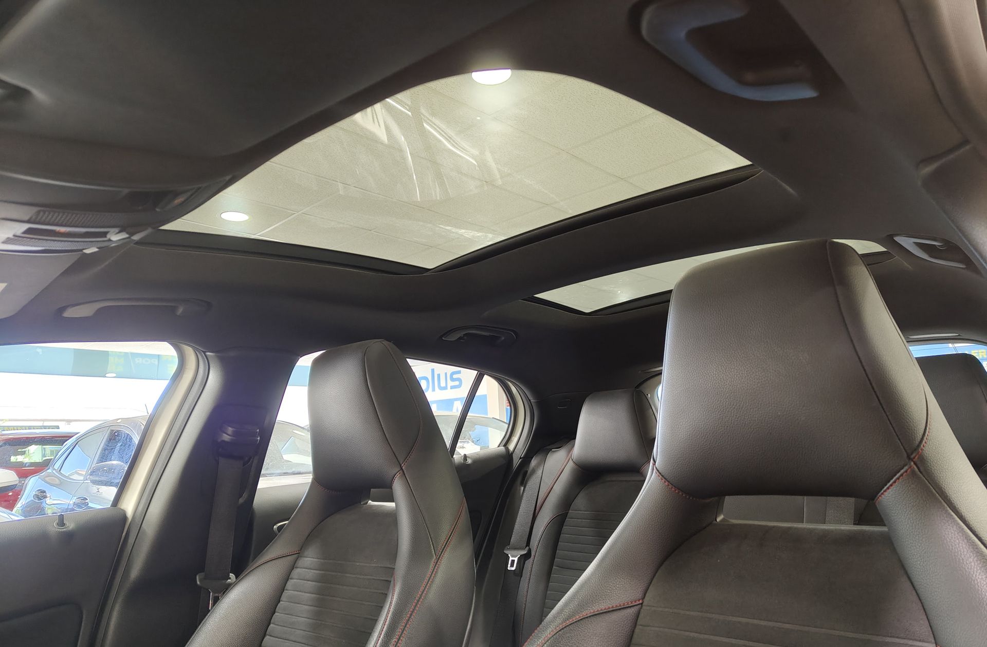 Mercedes-Benz GLA 200 d AMG Line - foto 6