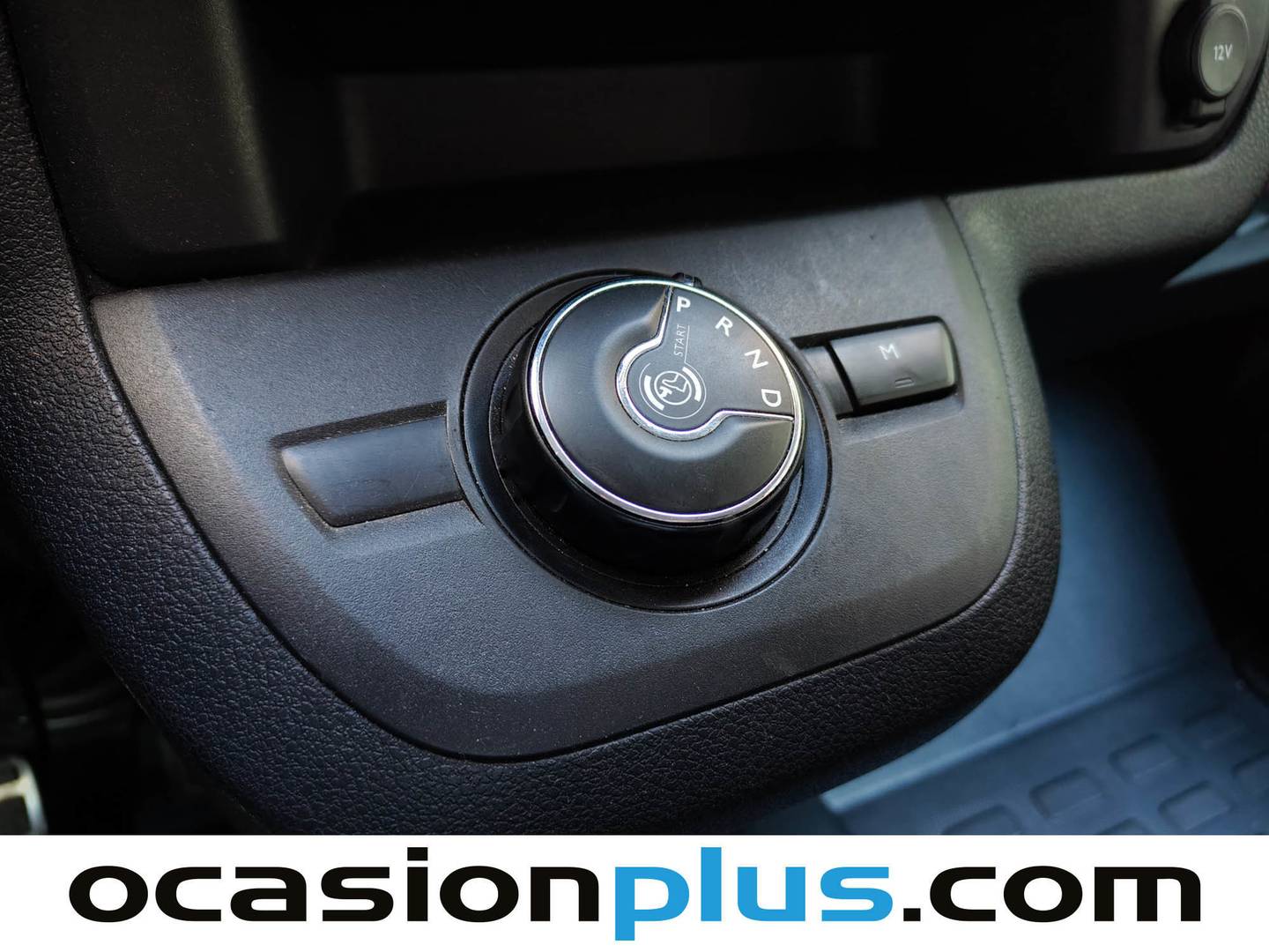 Equipamiento del Peugeot Traveller Peugeot Traveller 2.0 BlueHDi Business Long EAT8 (180 CV) GT Line 9 Plazas