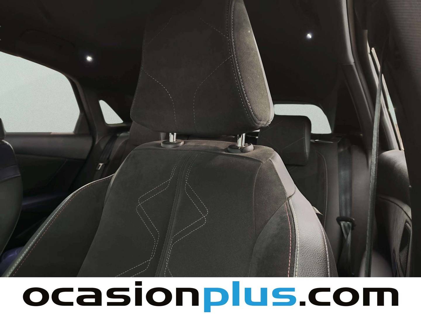 Foto DS DS 7 Crossback E-Tense DS DS7 Crossback E-Tense 225 Performance Line Auto  (225 CV)