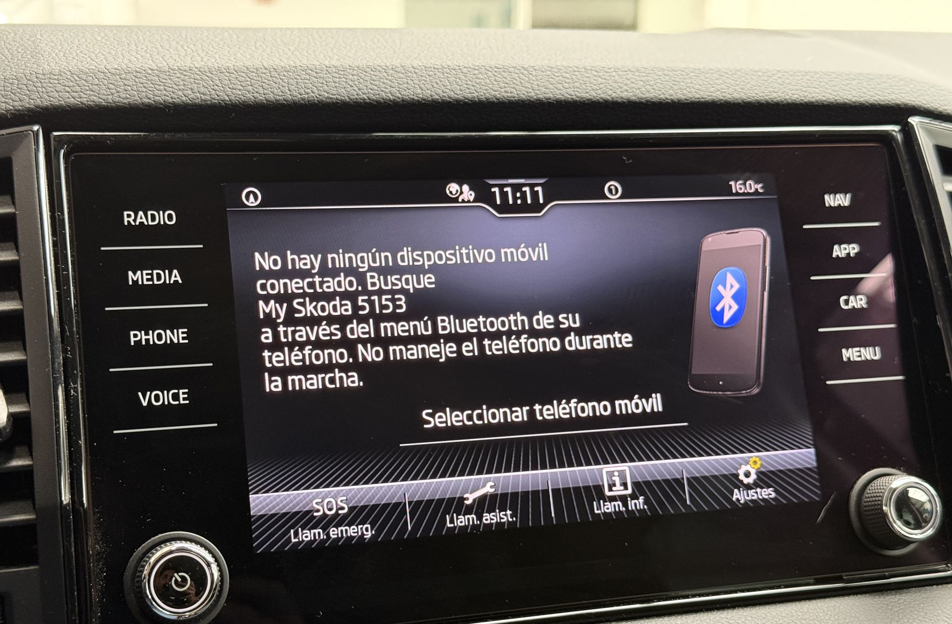 Škoda Karoq 1.0 TSI Selection - foto 29