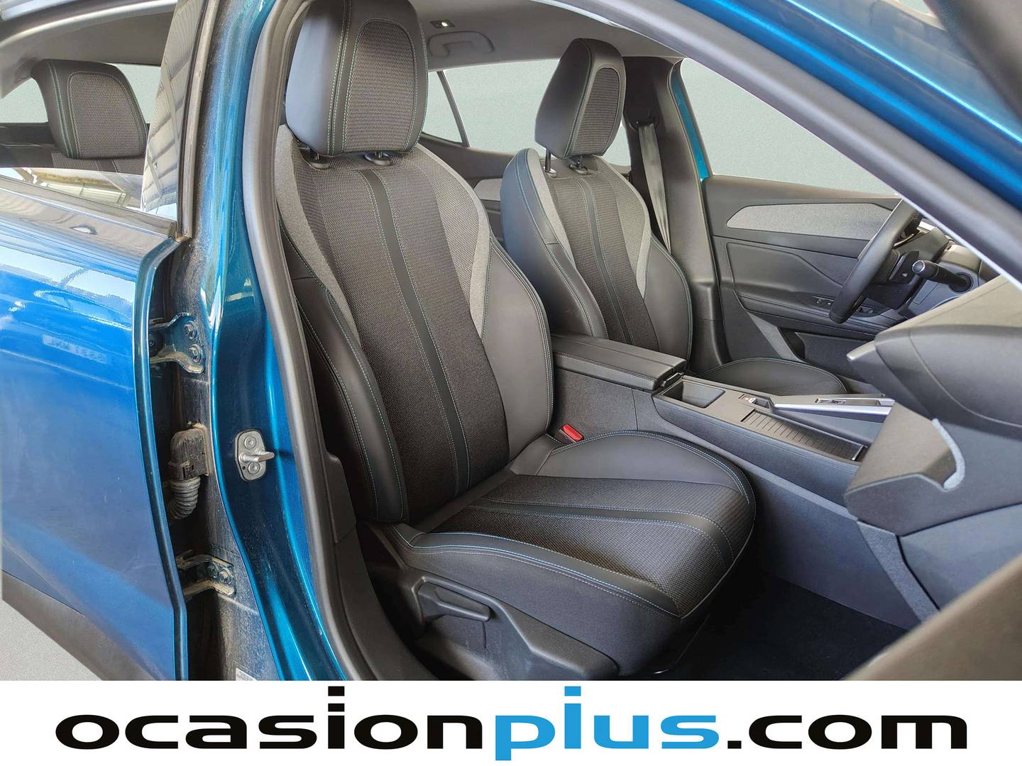 Peugeot 408 Peugeot 408 Allure Hybrid eDCS6 (136 CV) automático