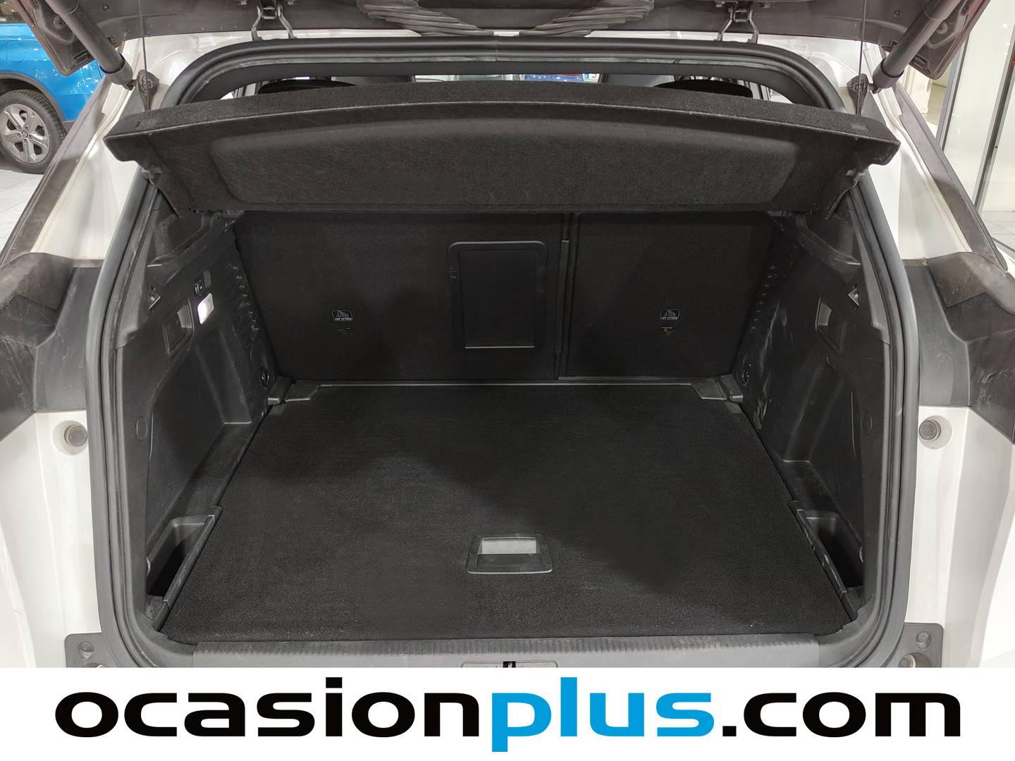 Foto Peugeot 3008 Peugeot 3008 BlueHDi 180 S&S GT EAT6  (180 CV)