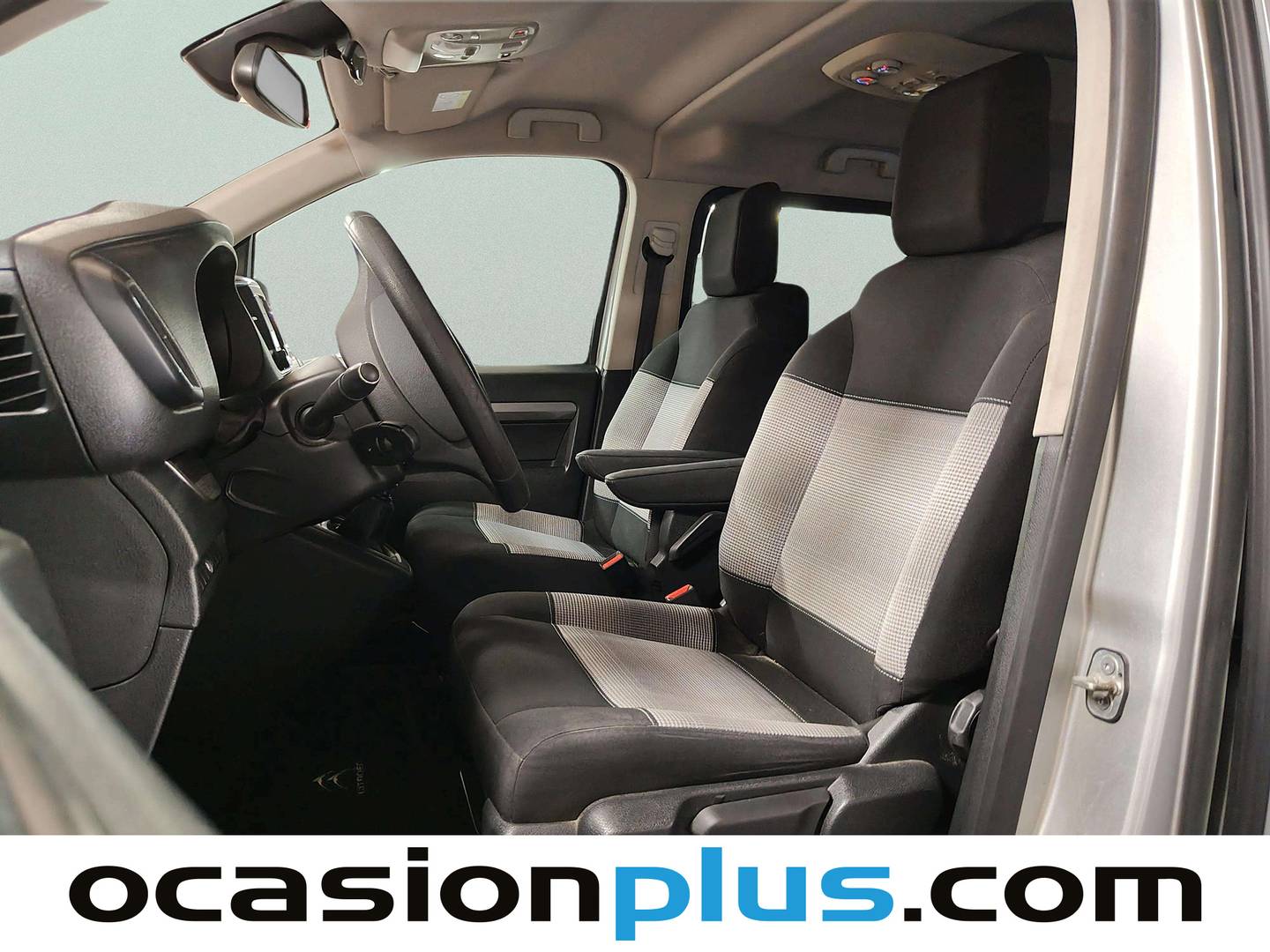 Foto asientos delanteros Citroën Spacetourer Citroën Spacetourer BlueHDi 150 S&S Feel Talla M (150 CV) 7 Plazas